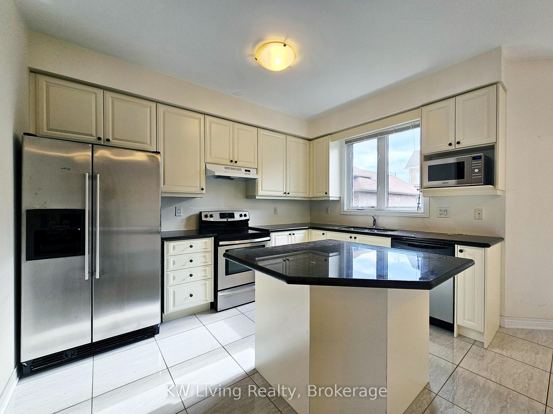 Photo 11 of 160 William Berczy Boulevard, Markham, Berczy — HOMEH
