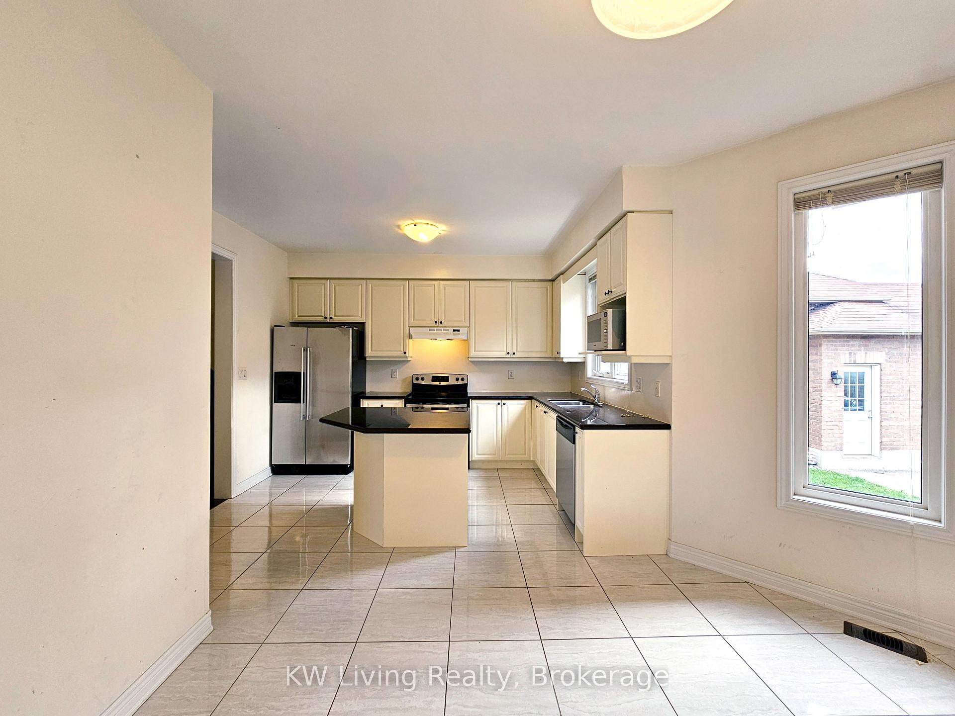 Photo 12 of 160 William Berczy Boulevard, Markham, Berczy — HOMEH