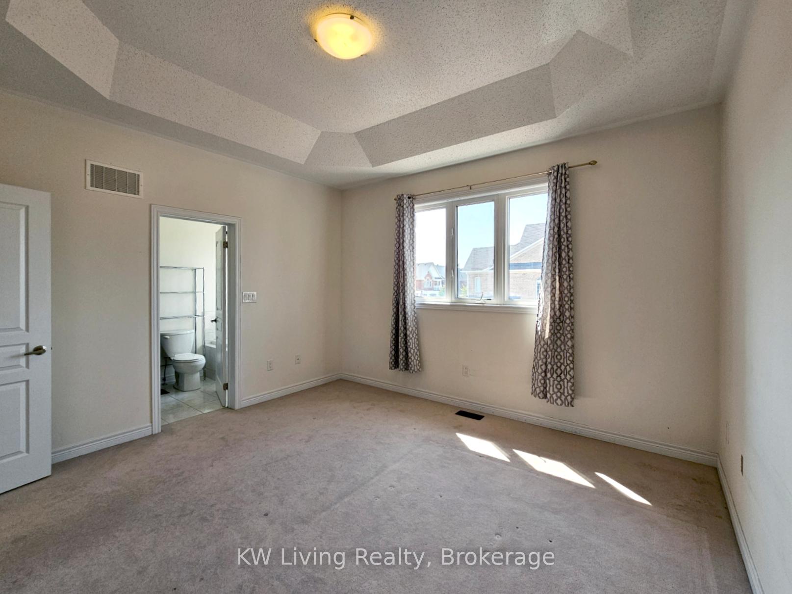 Photo 18 of 160 William Berczy Boulevard, Markham, Berczy — HOMEH