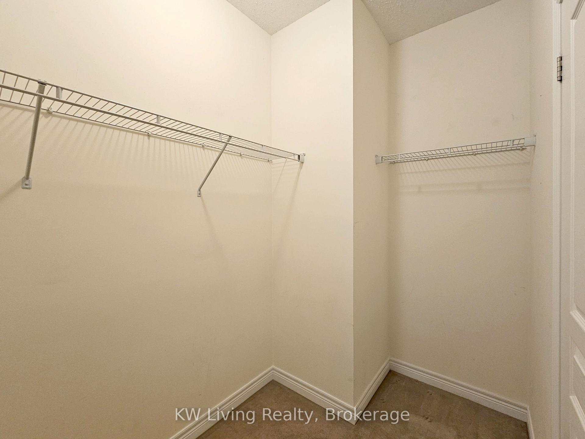 Photo 19 of 160 William Berczy Boulevard, Markham, Berczy — HOMEH