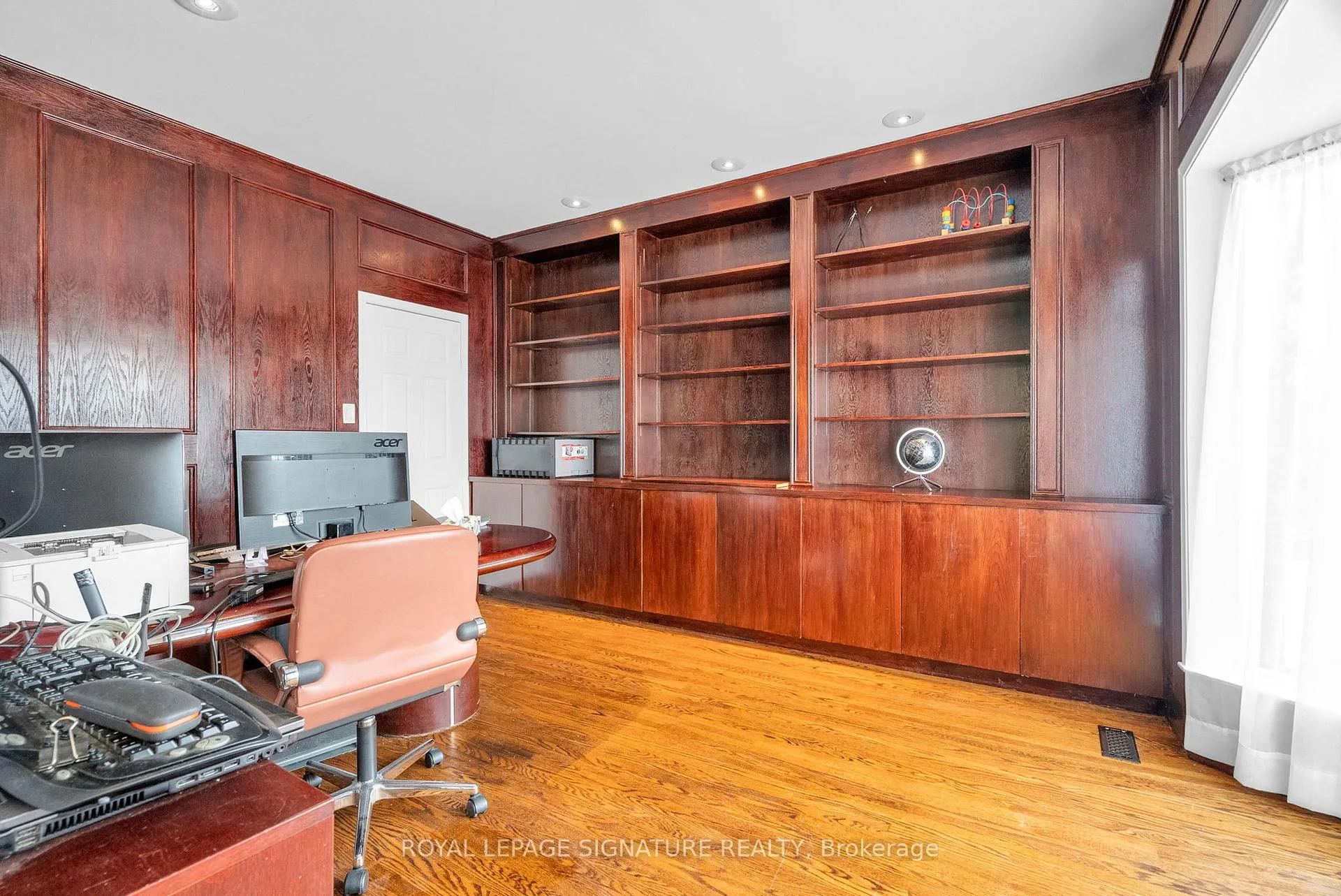 Photo 17 of 34 Barclay Court, Markham, Bayview Glen — HOMEH