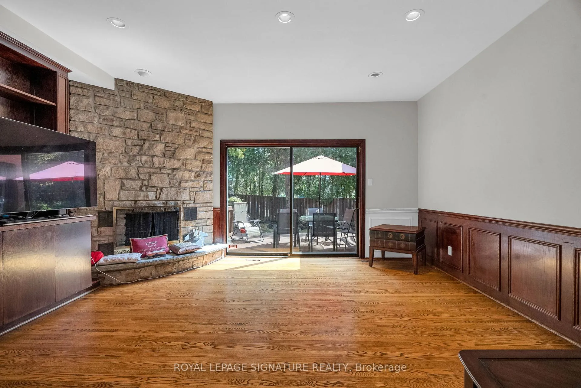 Photo 18 of 34 Barclay Court, Markham, Bayview Glen — HOMEH