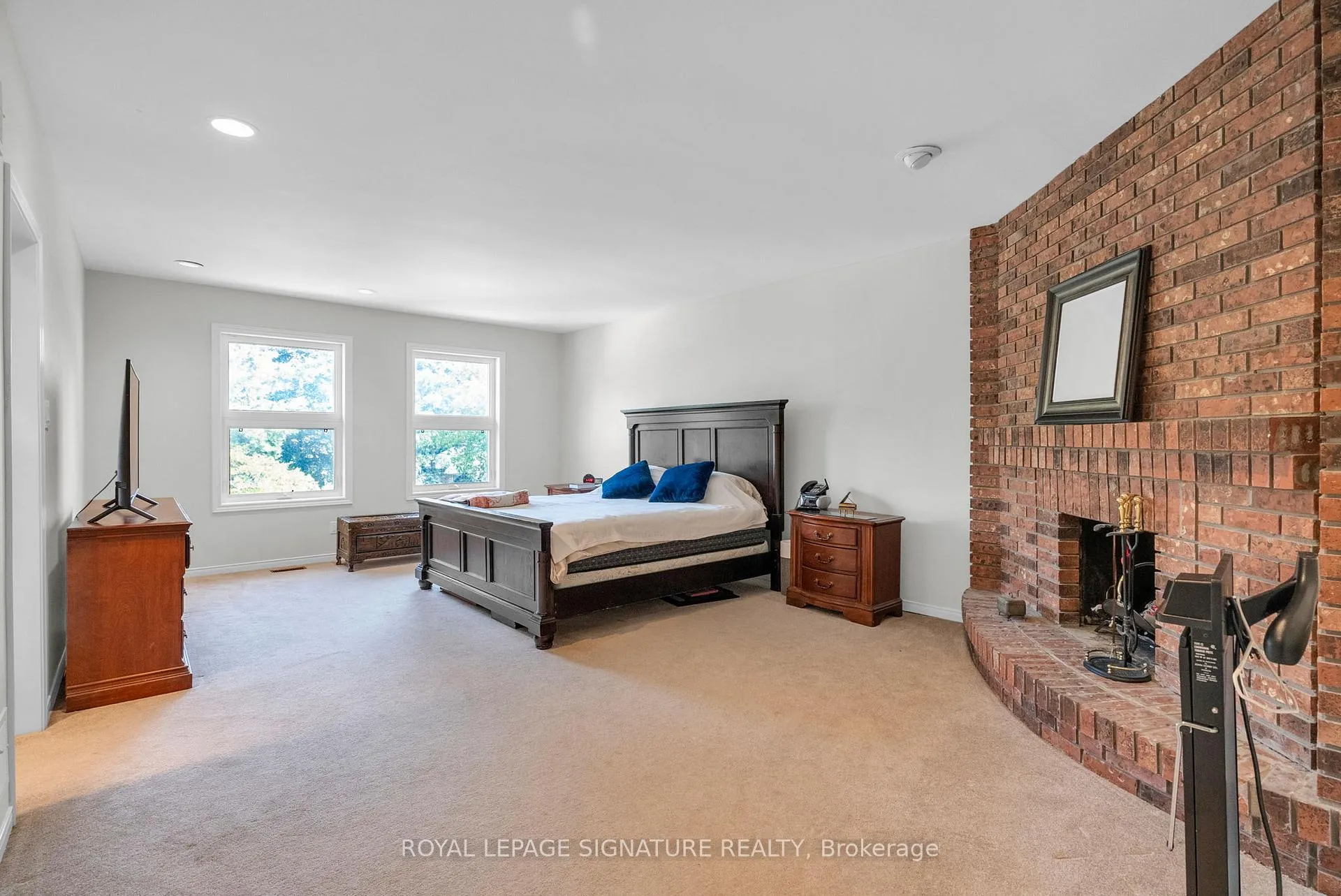 Photo 21 of 34 Barclay Court, Markham, Bayview Glen — HOMEH