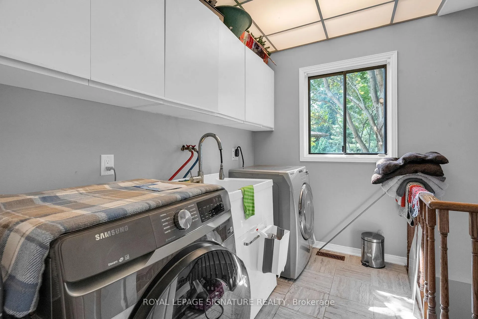 Photo 33 of 34 Barclay Court, Markham, Bayview Glen — HOMEH