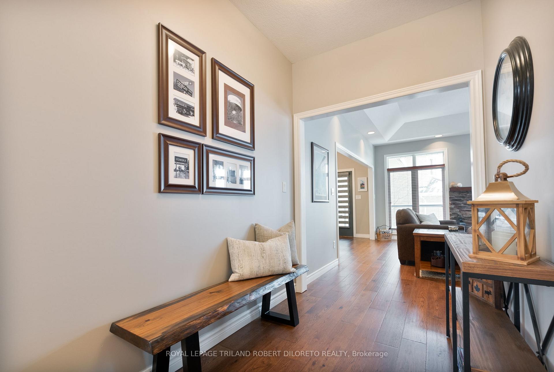 Photo 18 of 10047 Oxbow Drive, Middlesex Centre, Komoka — HOMEH