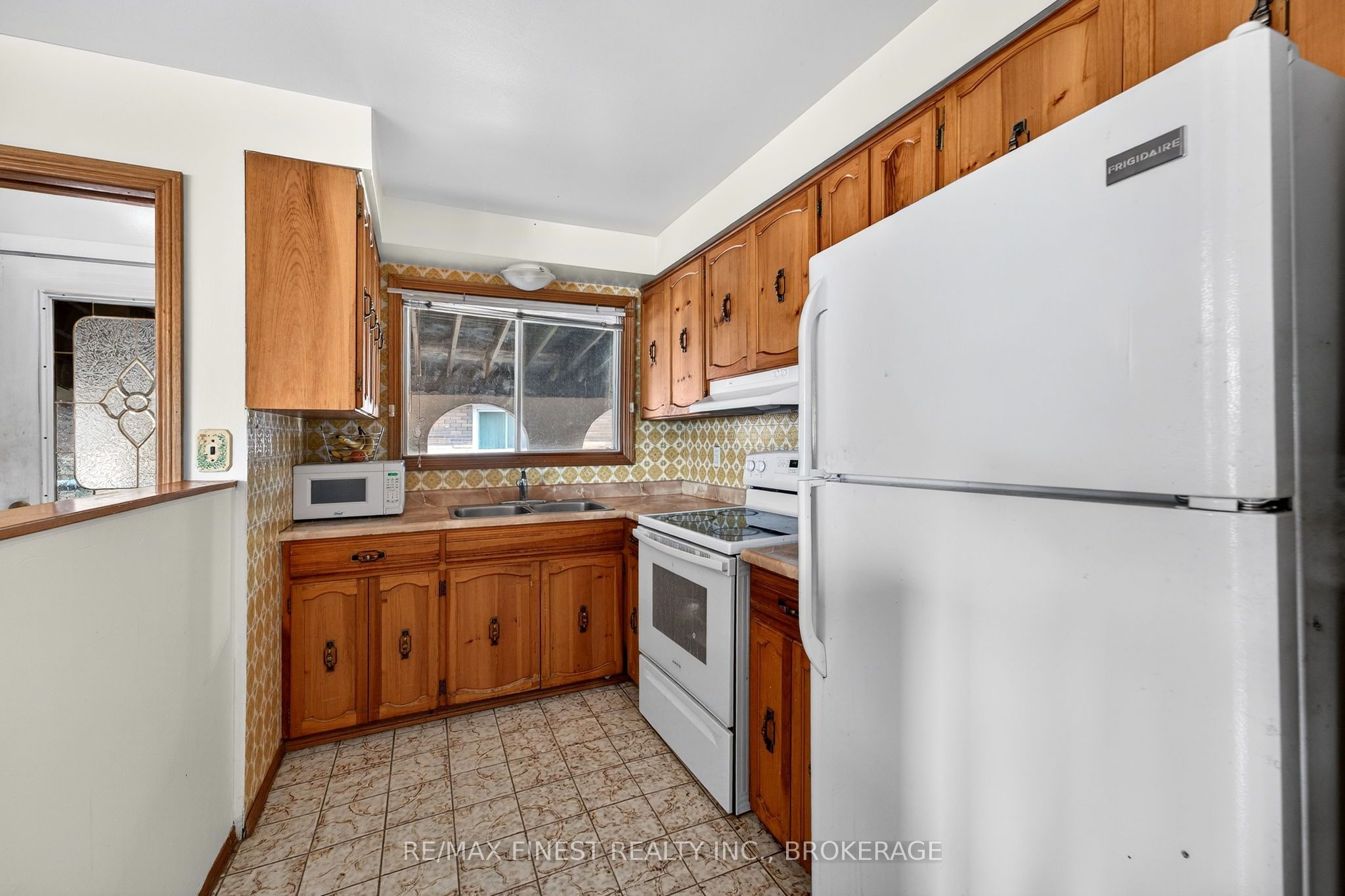 Photo 9 of 67 Morenz Crescent, Kingston, Rideau — HOMEH