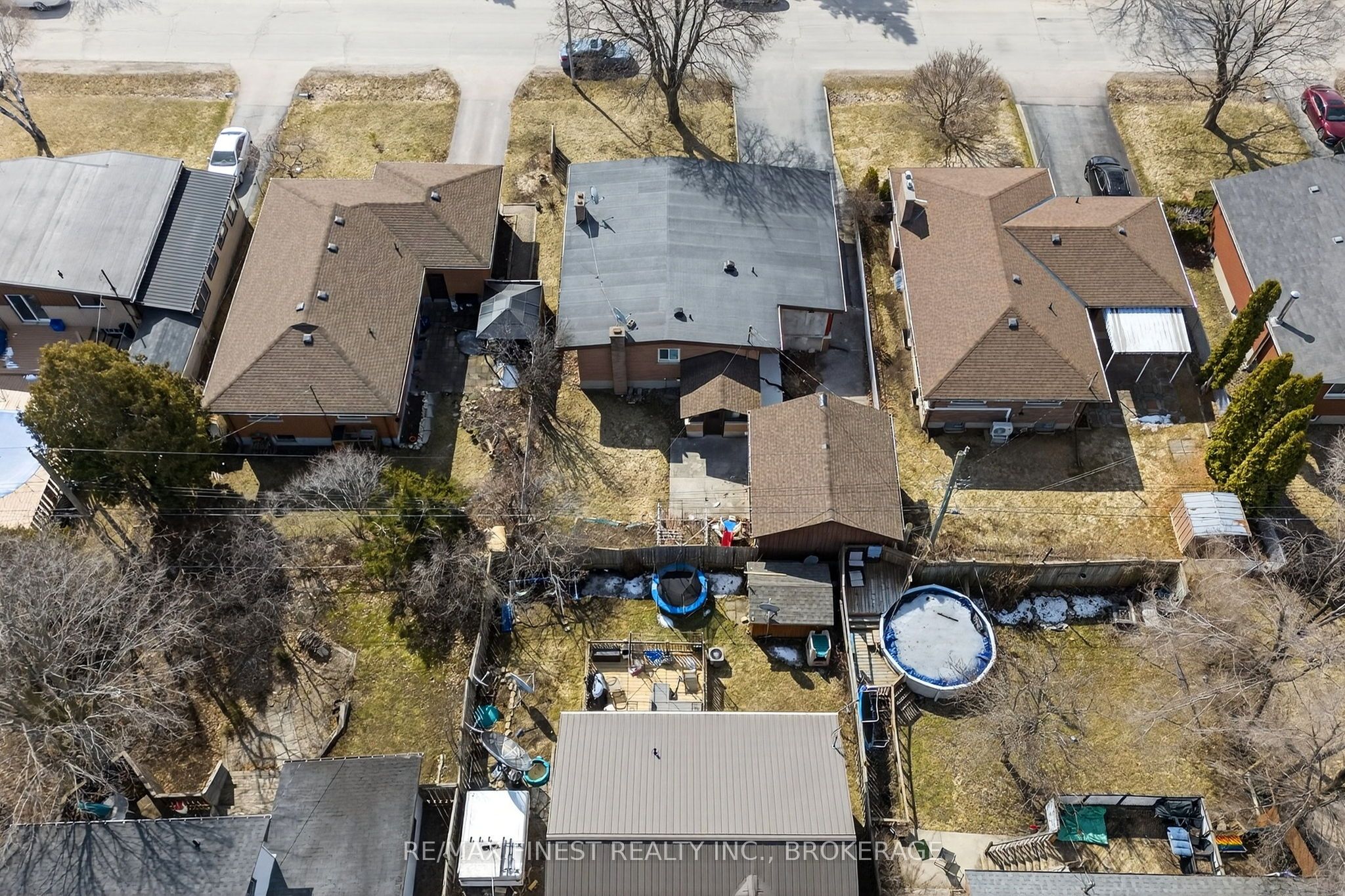 Photo 24 of 67 Morenz Crescent, Kingston, Rideau — HOMEH