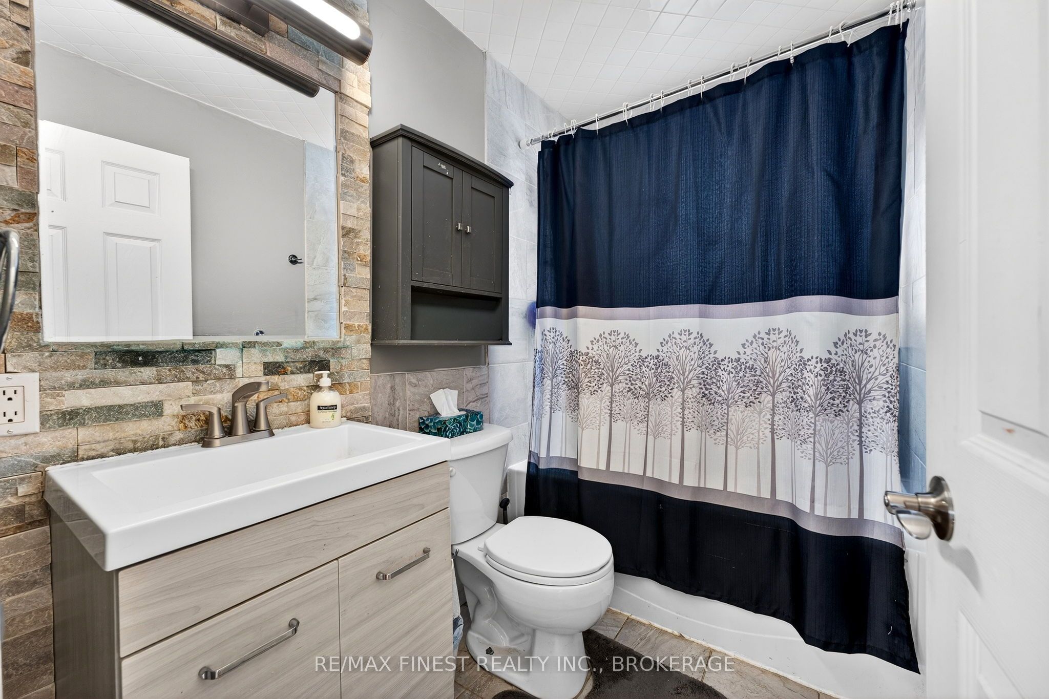Photo 13 of 67 Morenz Crescent, Kingston, Rideau — HOMEH