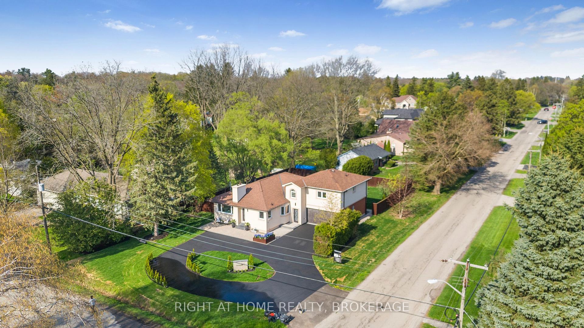 Photo 2 of Unit UPPER, 347 Mapledene Drive, Hamilton, Ancaster — HOMEH