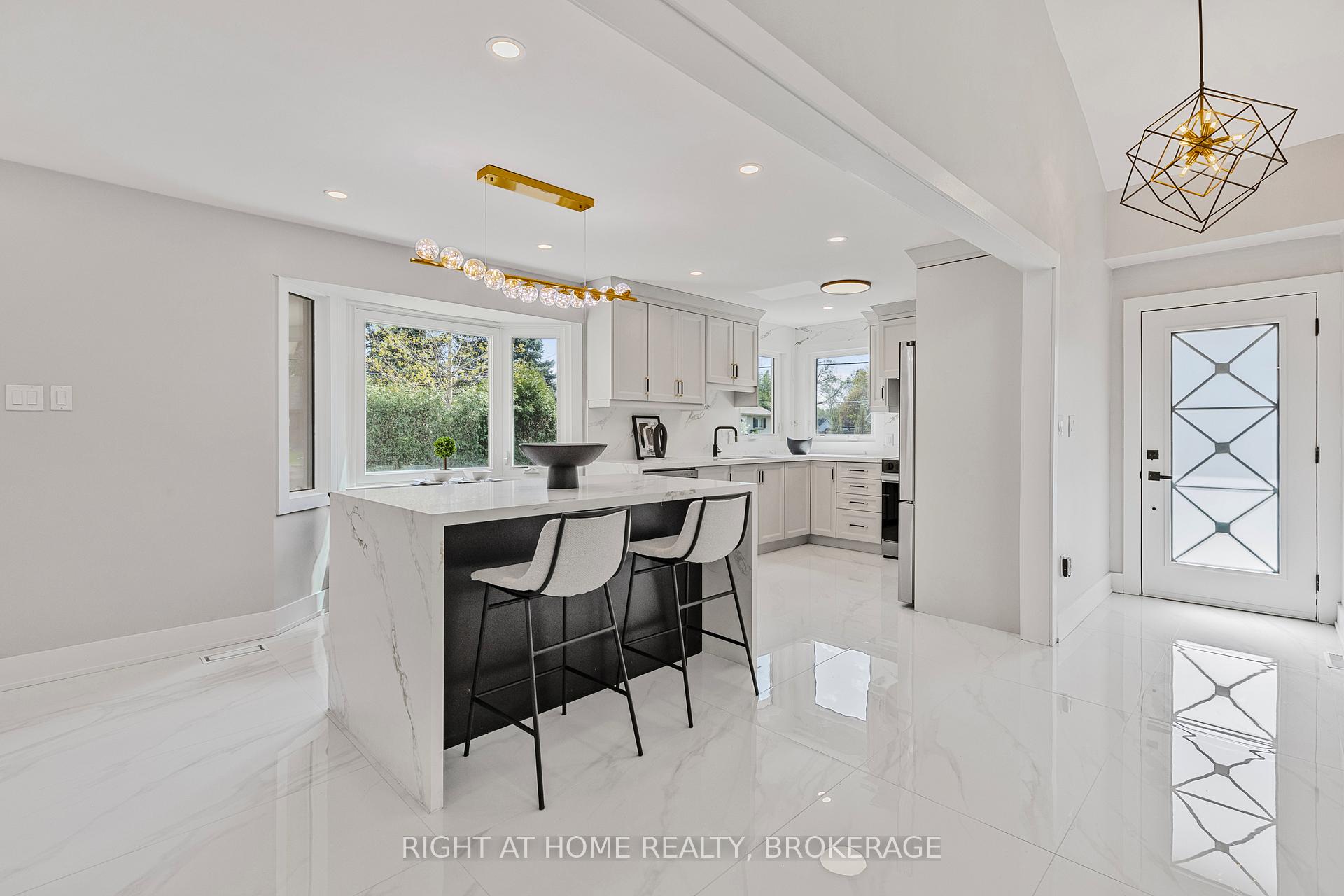 Photo 6 of Unit UPPER, 347 Mapledene Drive, Hamilton, Ancaster — HOMEH