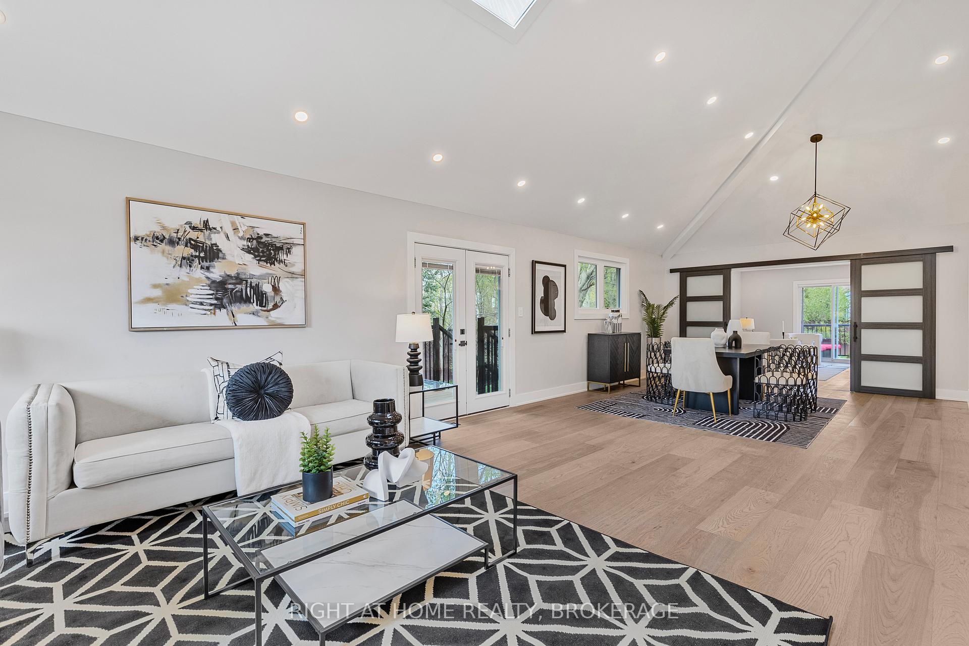 Photo 16 of Unit UPPER, 347 Mapledene Drive, Hamilton, Ancaster — HOMEH
