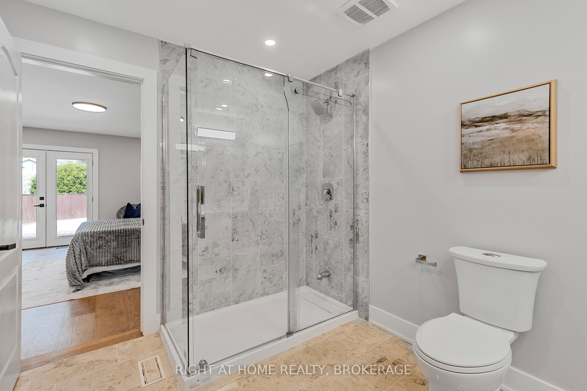 Photo 25 of Unit UPPER, 347 Mapledene Drive, Hamilton, Ancaster — HOMEH