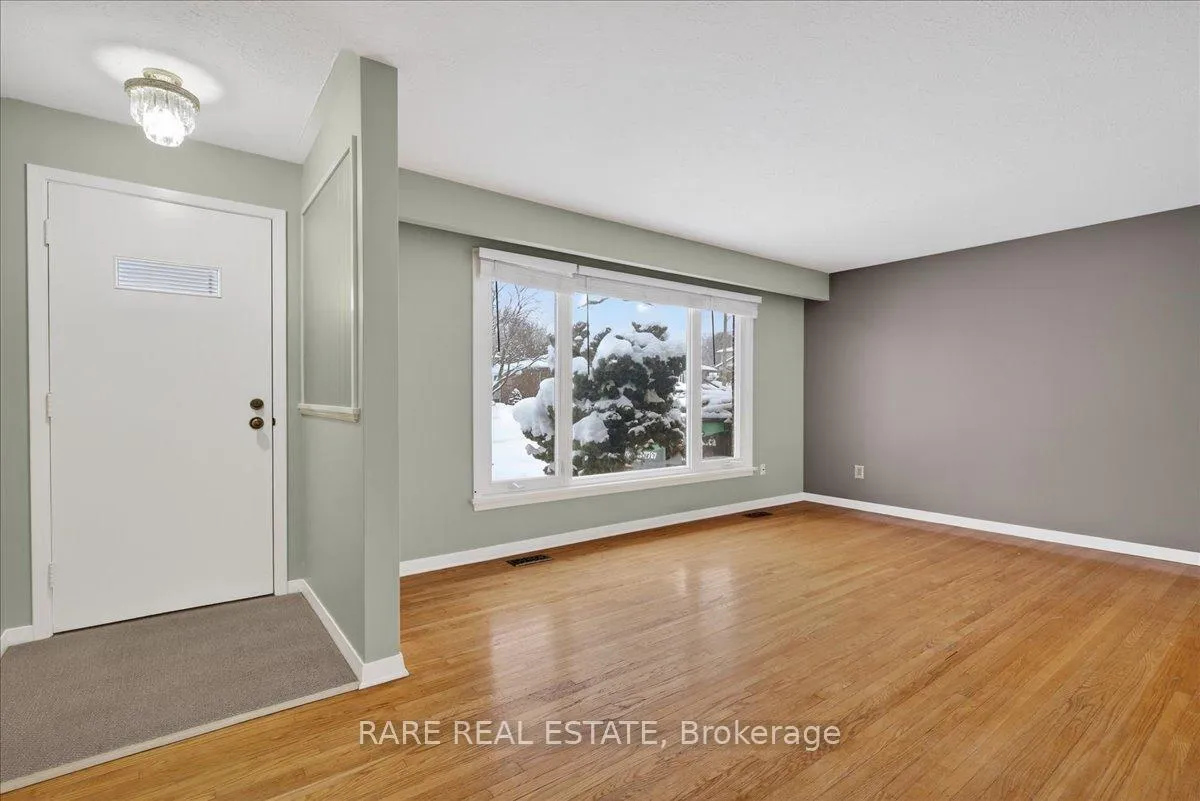 Photo 3 of 24 Lay Street, Barrie, Wellington — HOMEH