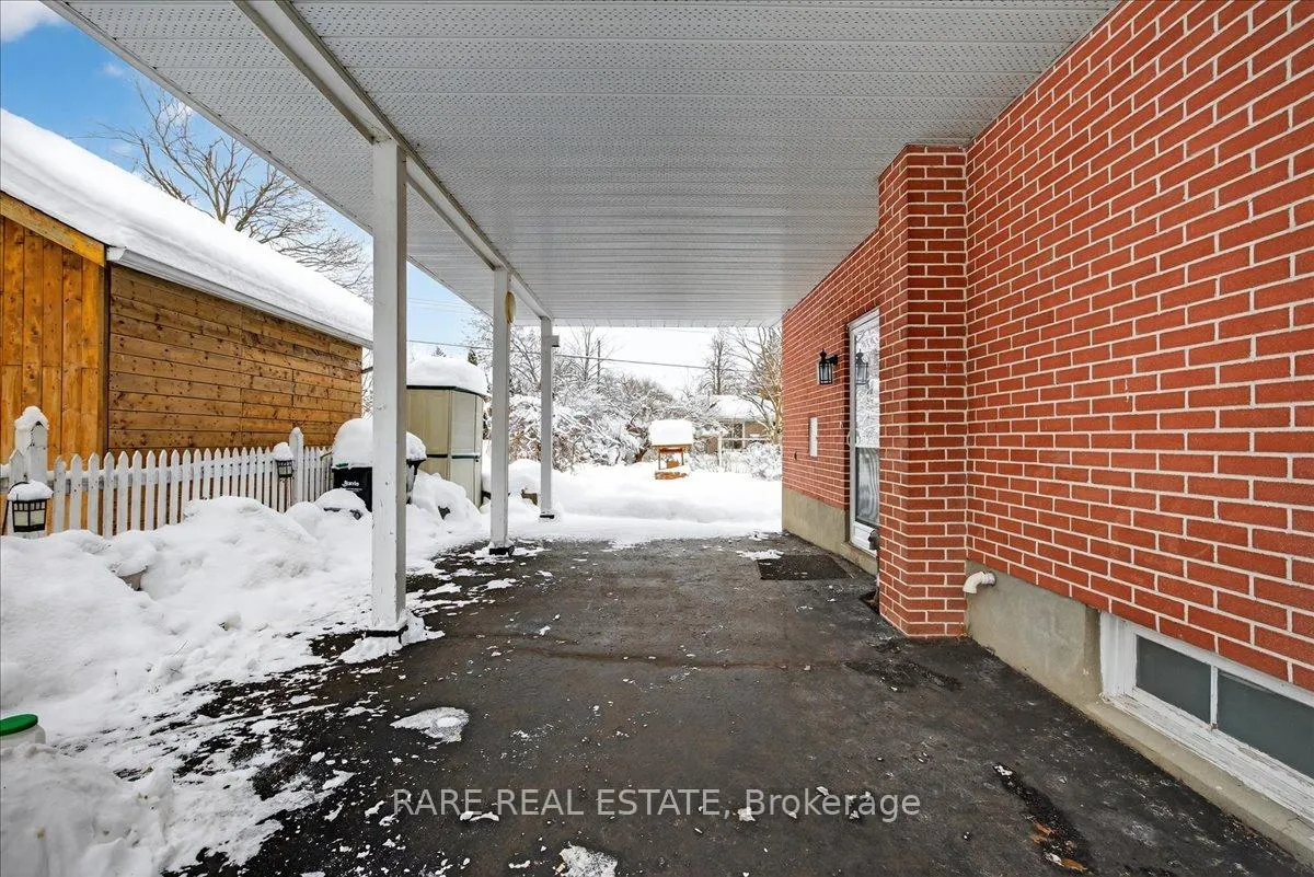 Photo 16 of 24 Lay Street, Barrie, Wellington — HOMEH