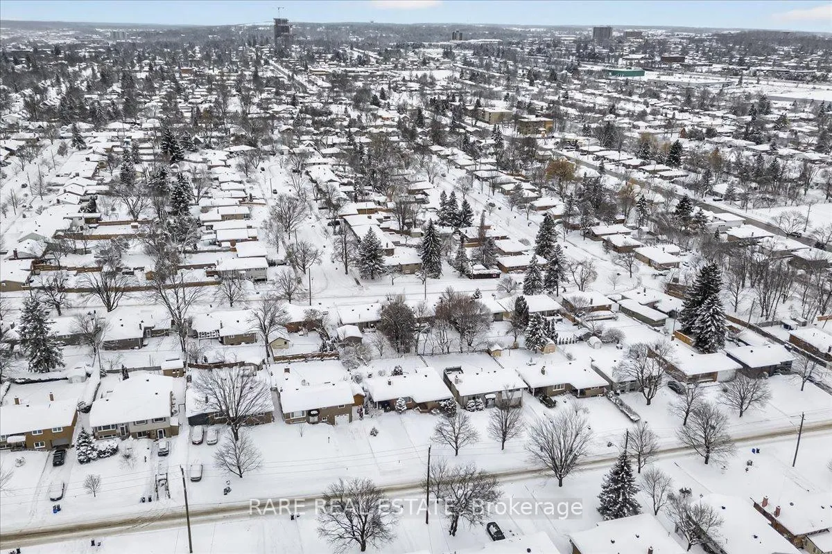 Photo 19 of 24 Lay Street, Barrie, Wellington — HOMEH