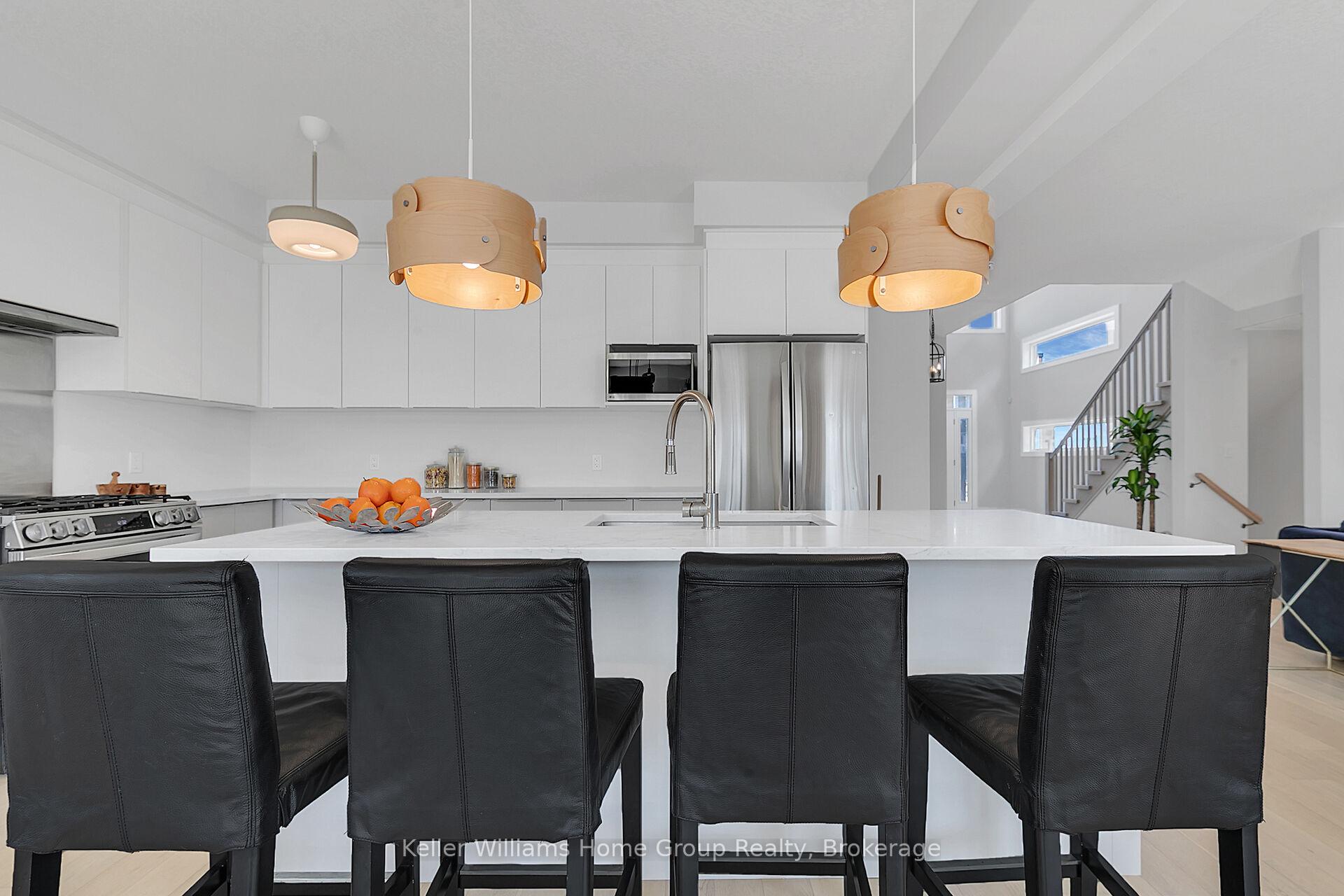 Photo 2 of 585 Doonwoods Crescent, Kitchener — HOMEH