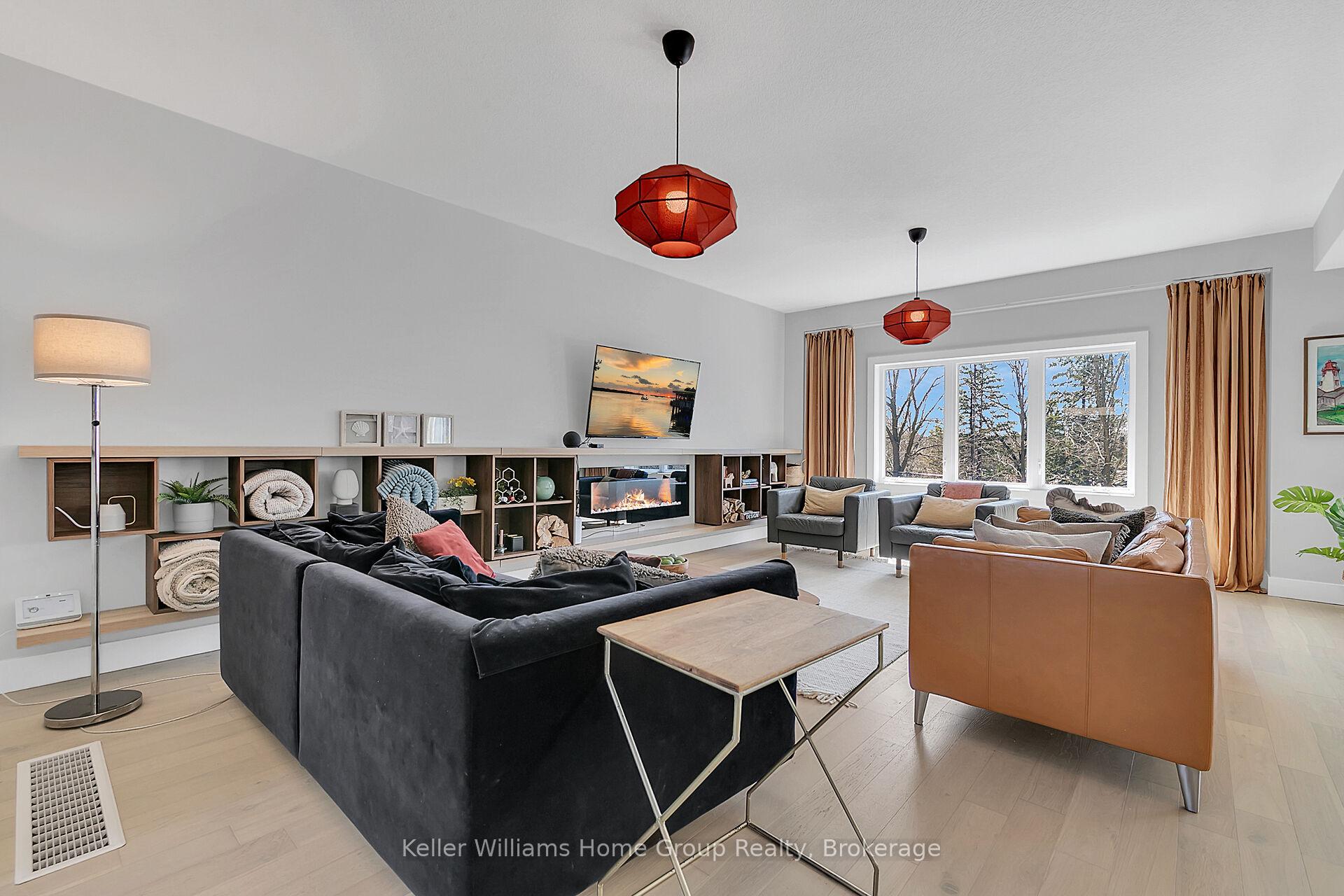Photo 18 of 585 Doonwoods Crescent, Kitchener — HOMEH