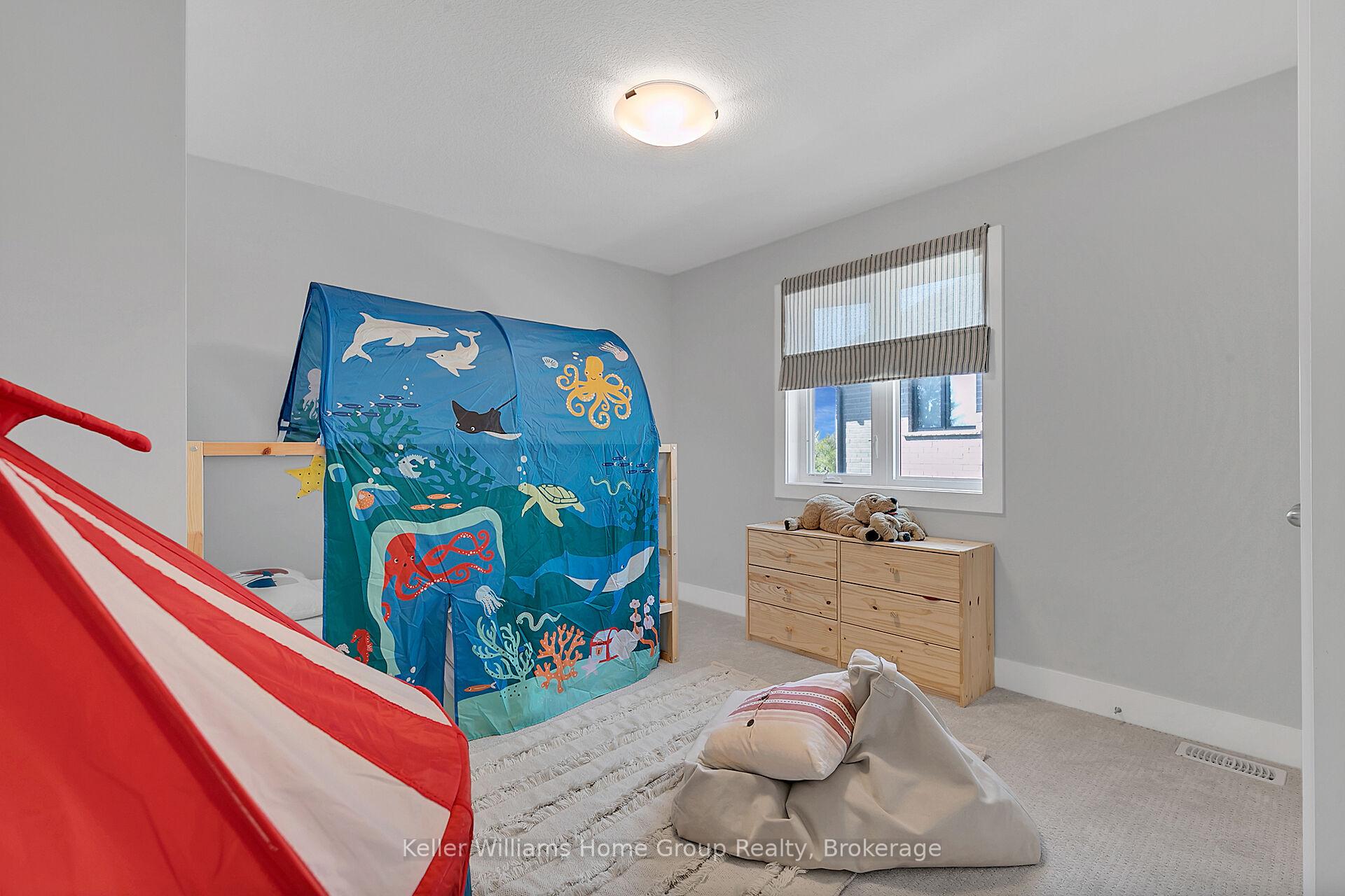 Photo 37 of 585 Doonwoods Crescent, Kitchener — HOMEH