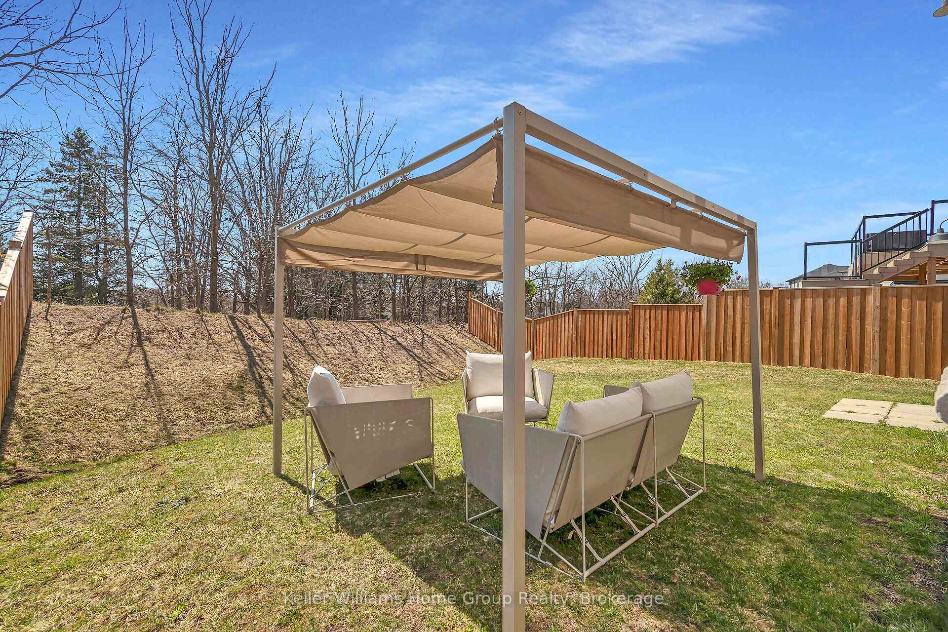 Photo 46 of 585 Doonwoods Crescent, Kitchener — HOMEH