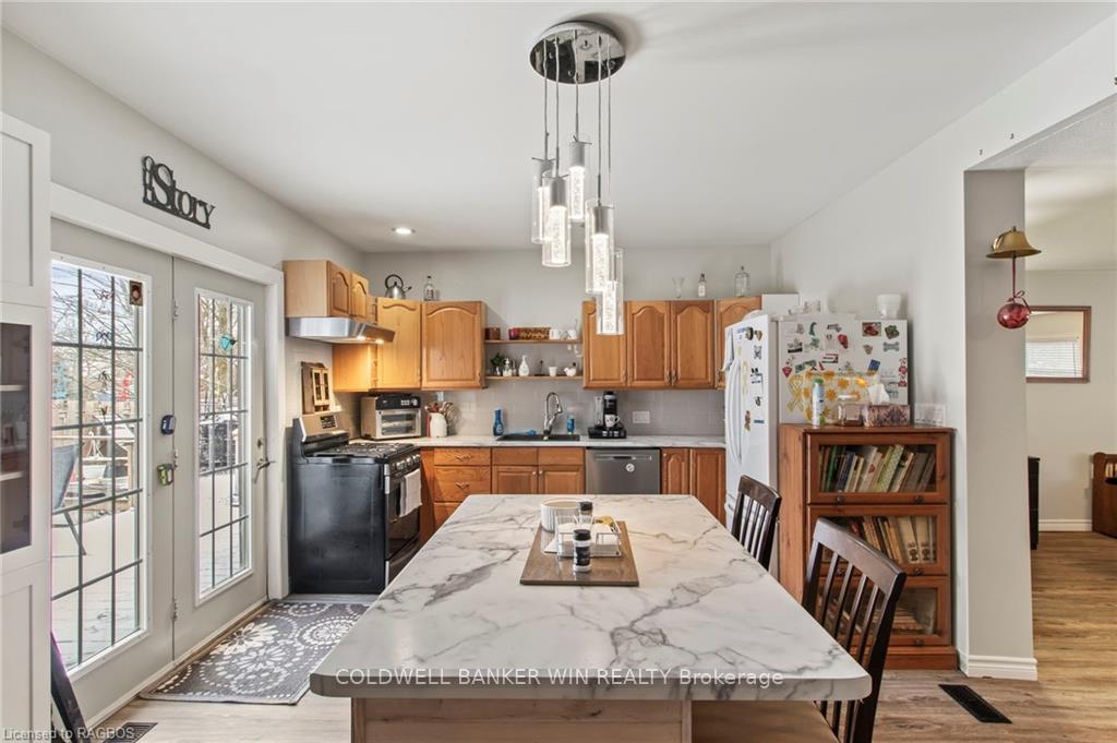 Photo 14 of 46 Elora Street N, Minto — HOMEH