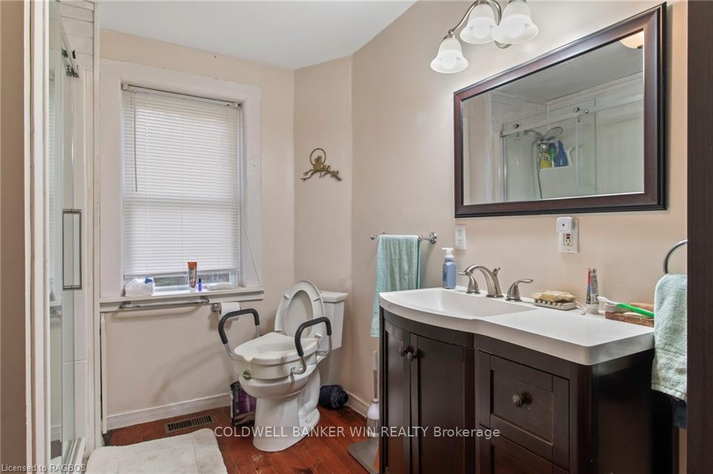 Photo 20 of 46 Elora Street N, Minto — HOMEH