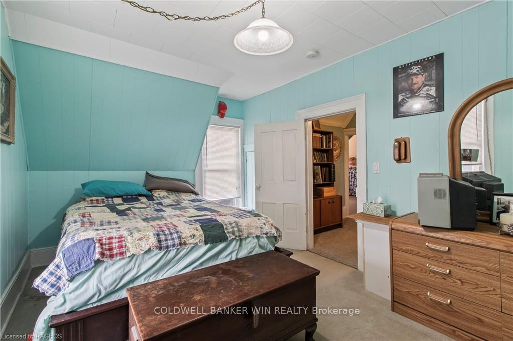 Photo 27 of 46 Elora Street N, Minto — HOMEH