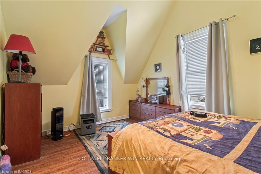 Photo 32 of 46 Elora Street N, Minto — HOMEH