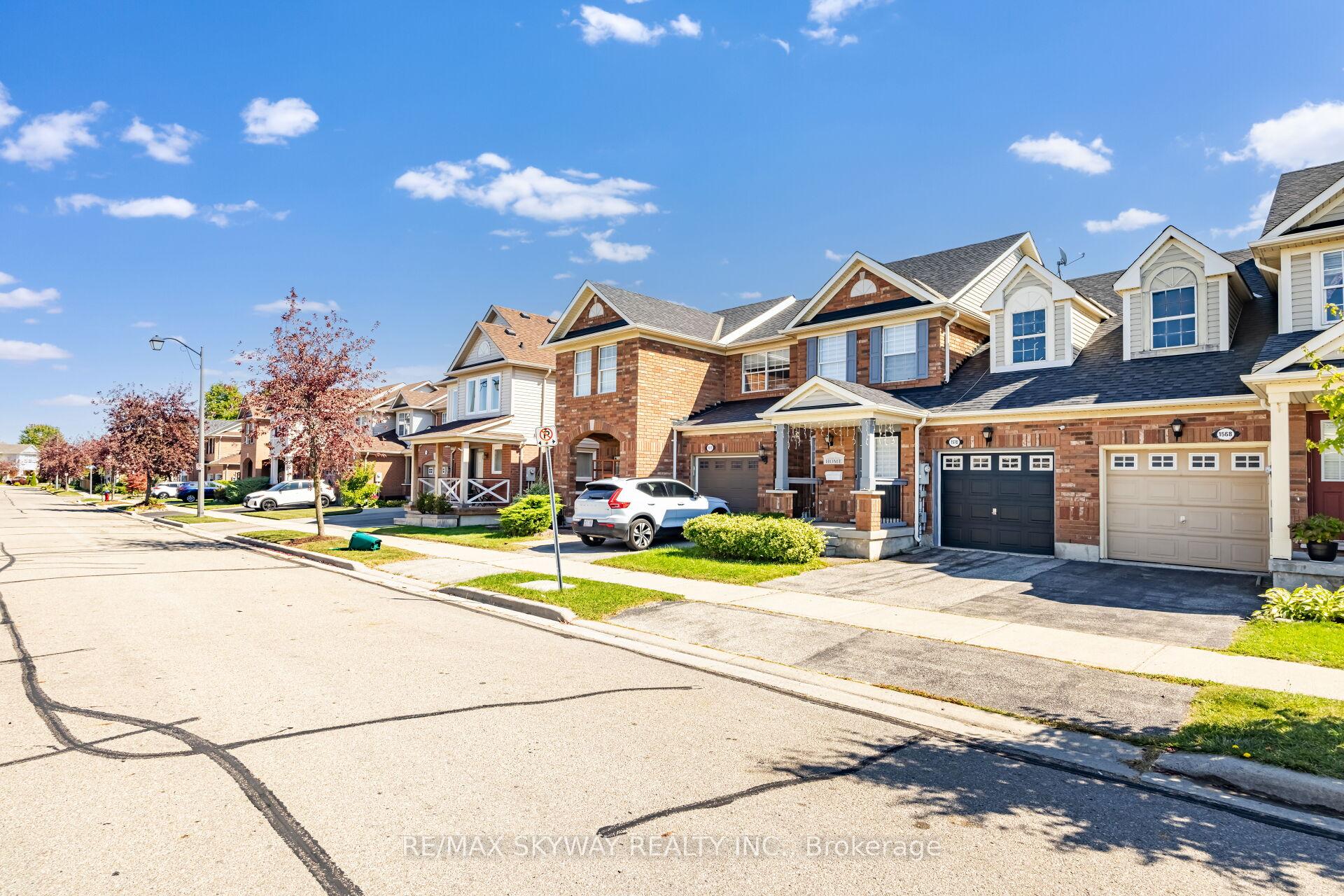 Photo 4 of 1570 Cartwright Crescent, Milton, Clarke — HOMEH