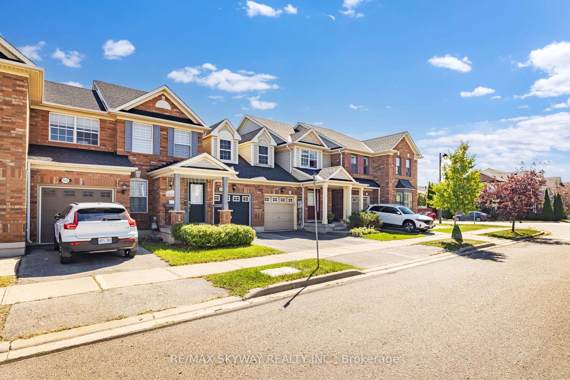 Photo 6 of 1570 Cartwright Crescent, Milton, Clarke — HOMEH