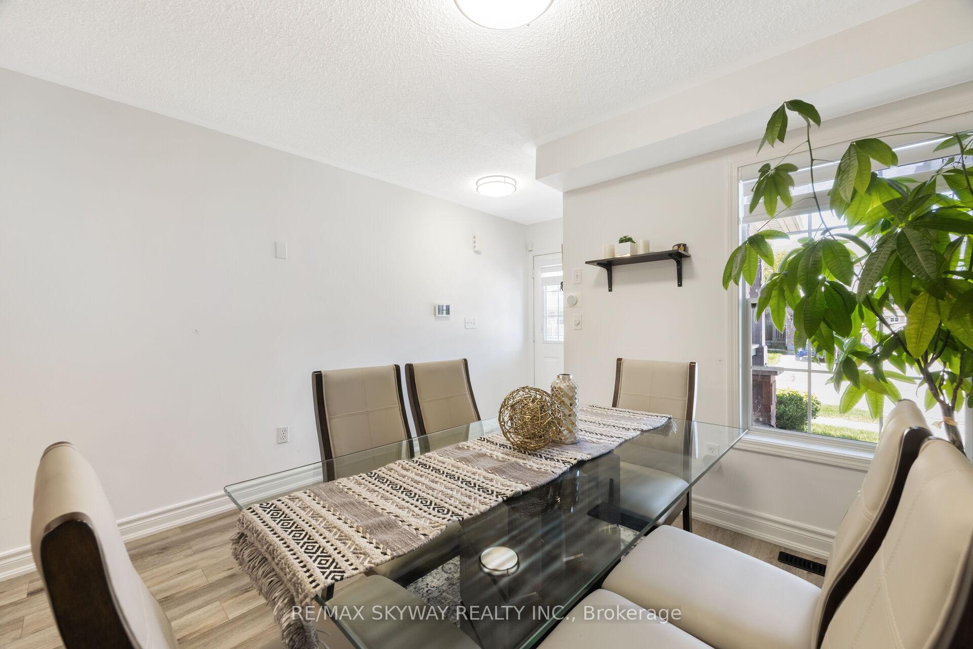Photo 13 of 1570 Cartwright Crescent, Milton, Clarke — HOMEH