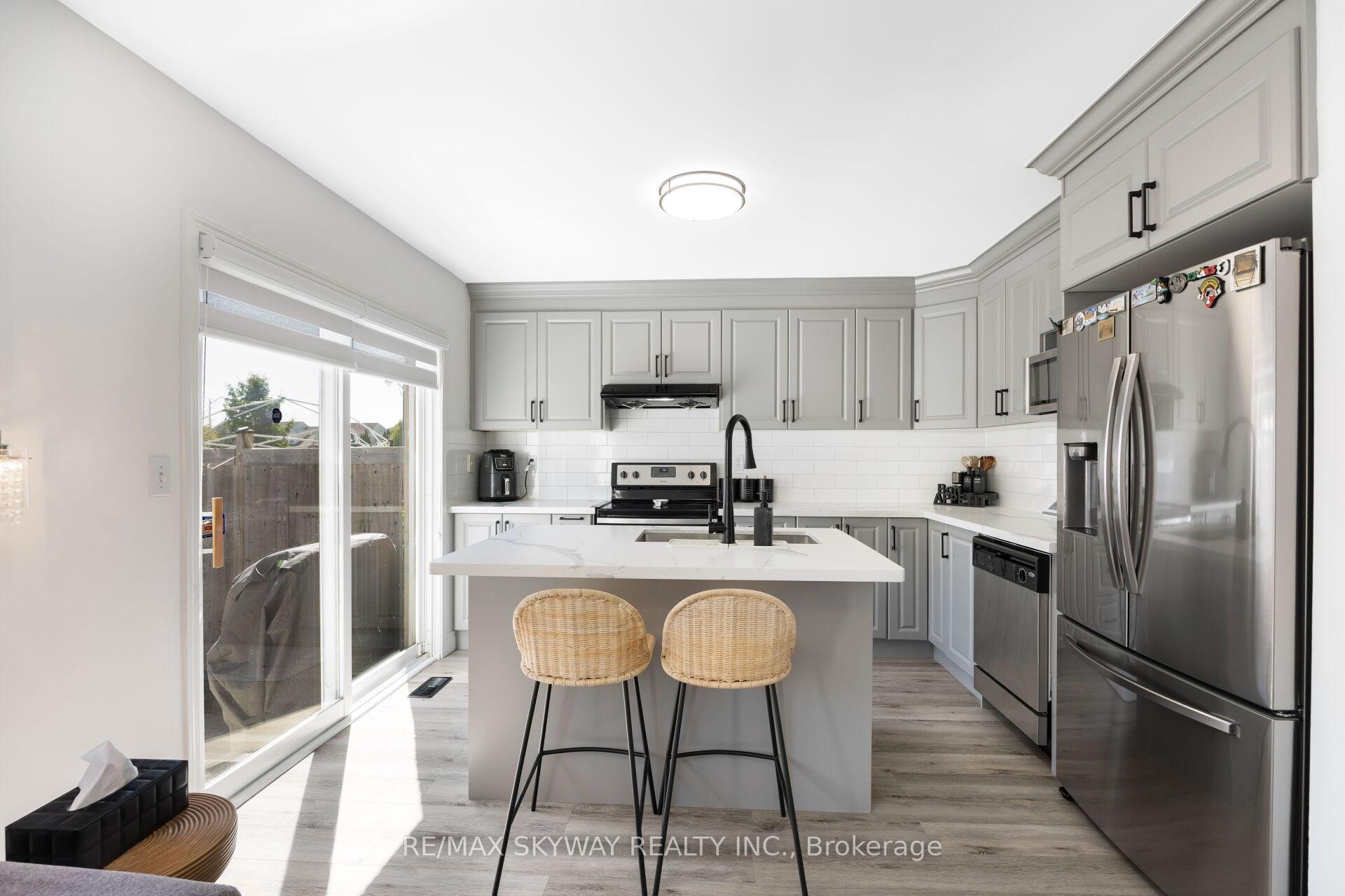 Photo 18 of 1570 Cartwright Crescent, Milton, Clarke — HOMEH
