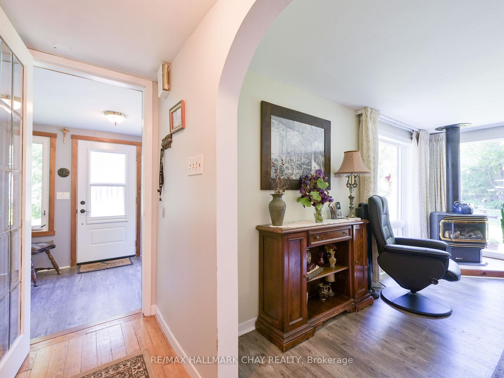 Photo 7 of 9705 County 93 Road, Midland — HOMEH