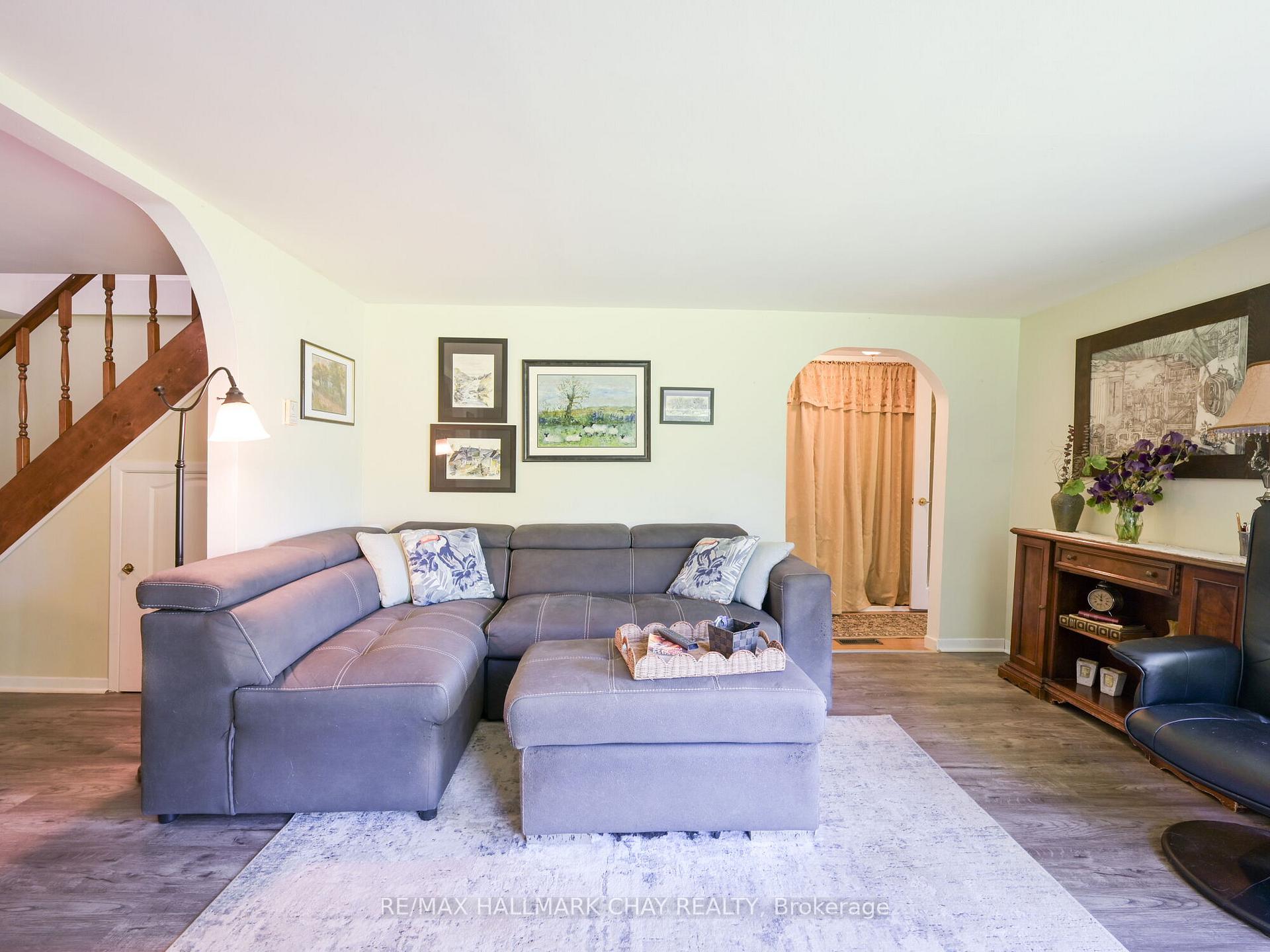 Photo 9 of 9705 County 93 Road, Midland — HOMEH