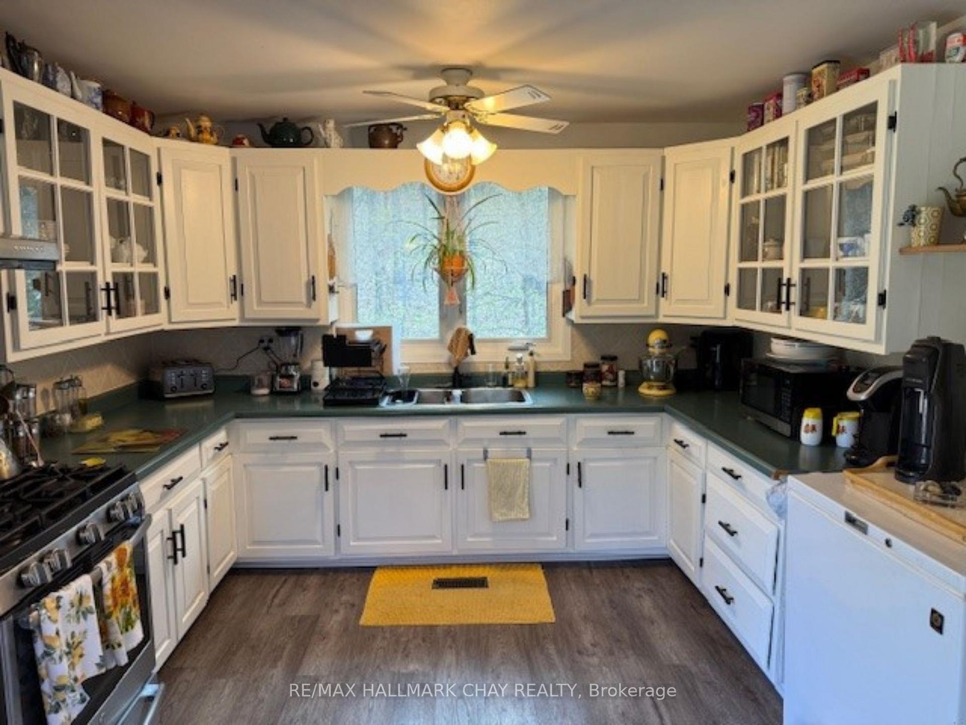 Photo 11 of 9705 County 93 Road, Midland — HOMEH