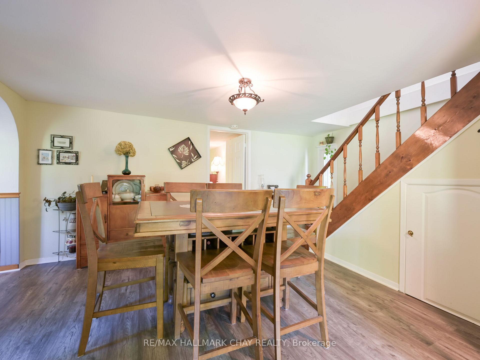 Photo 14 of 9705 County 93 Road, Midland — HOMEH