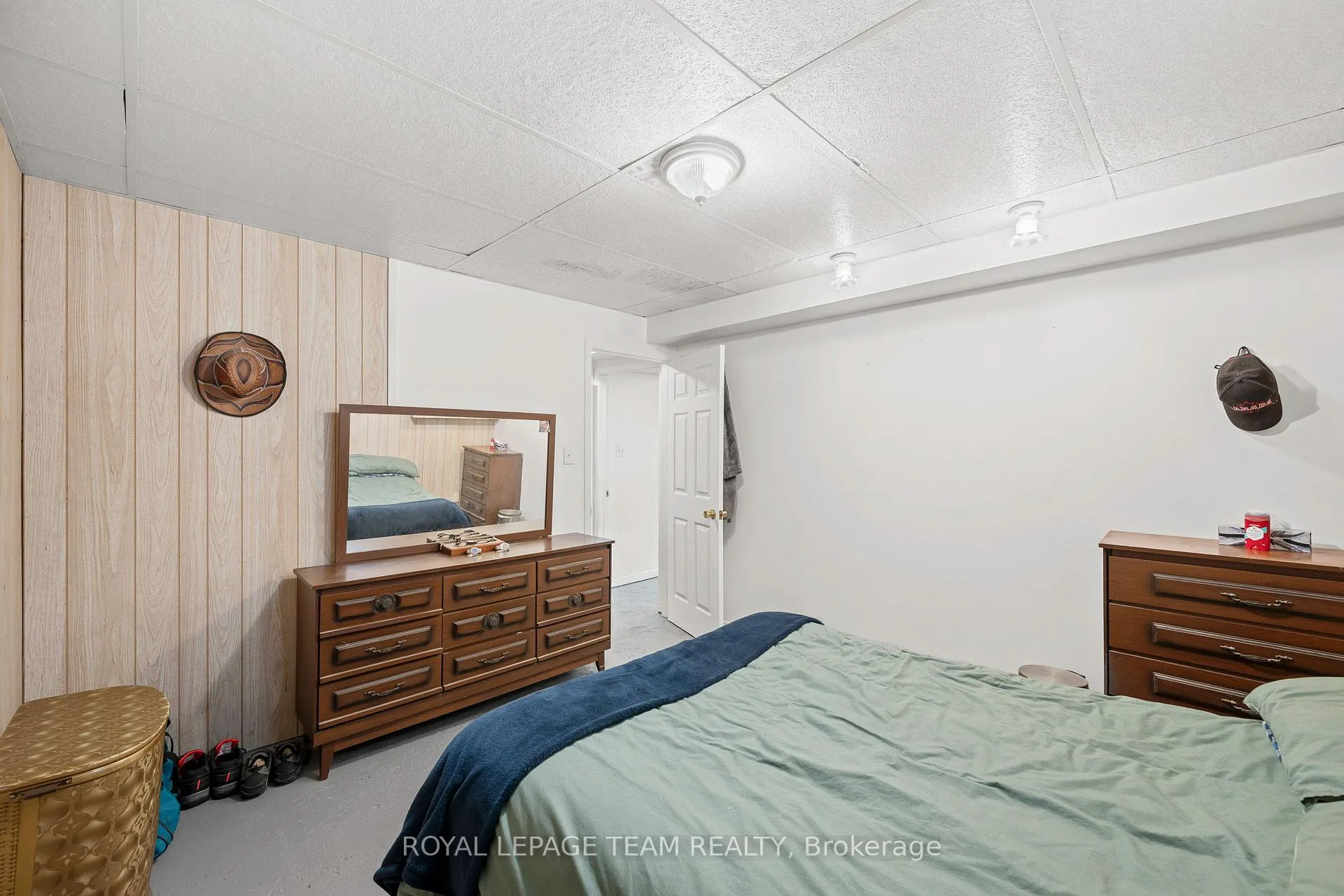 Photo 30 of 1123 Secord Avenue, Ottawa, Billings Bridge — HOMEH