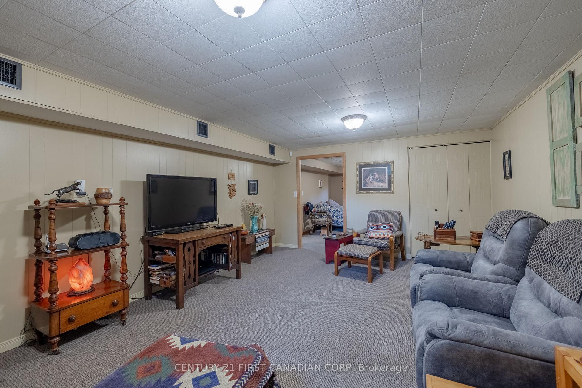 Photo 27 of 7 Currie Court, Middlesex Centre, Poplar Hill — HOMEH