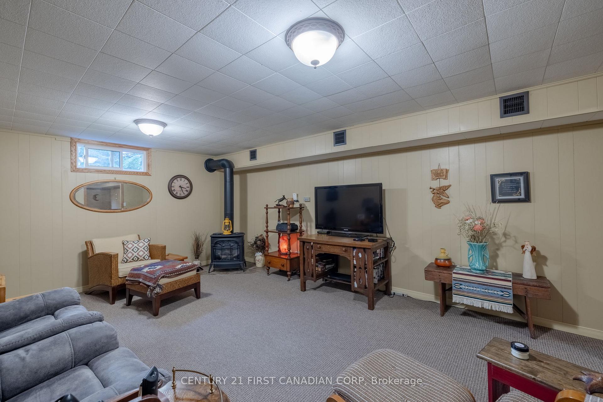 Photo 28 of 7 Currie Court, Middlesex Centre, Poplar Hill — HOMEH