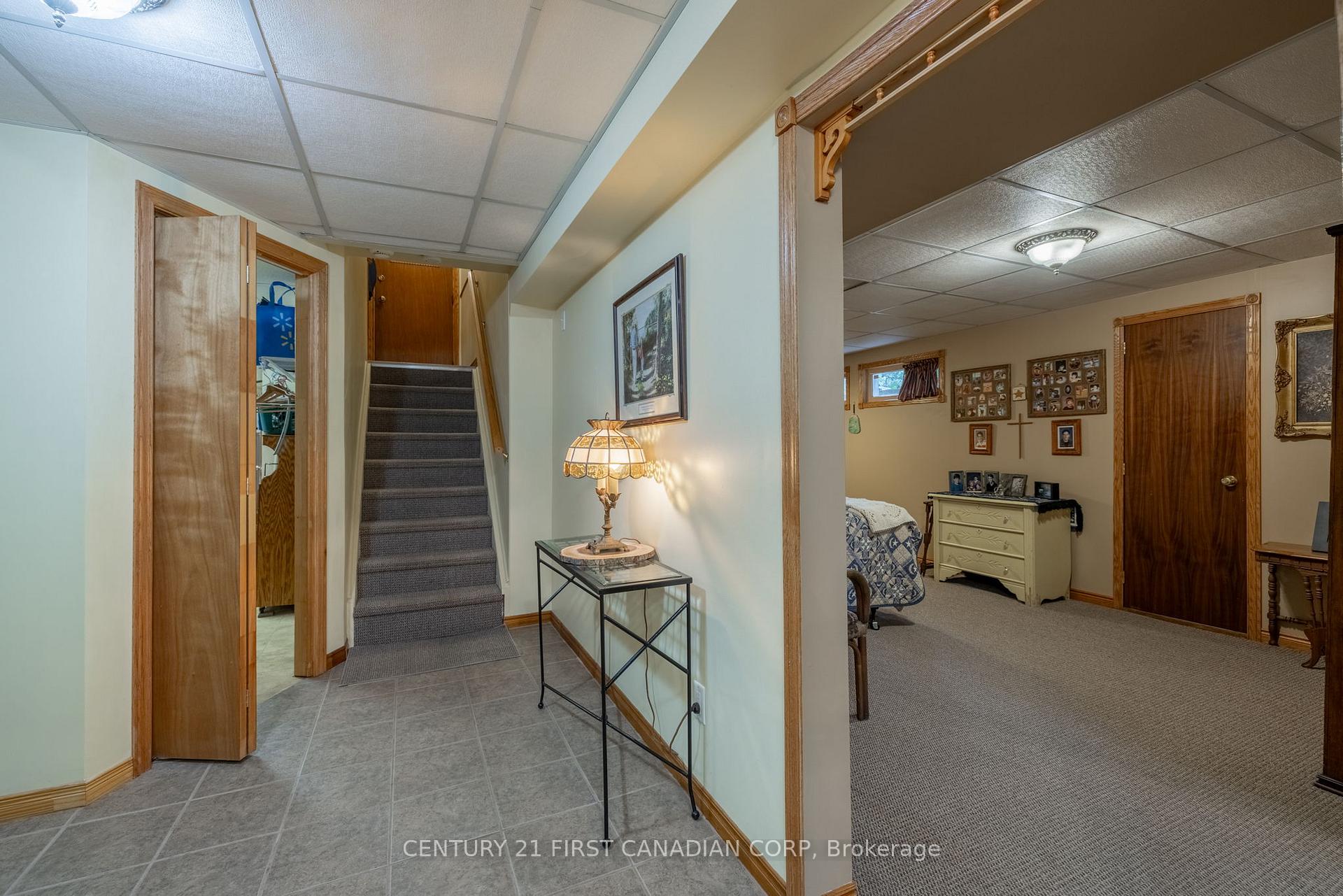 Photo 31 of 7 Currie Court, Middlesex Centre, Poplar Hill — HOMEH