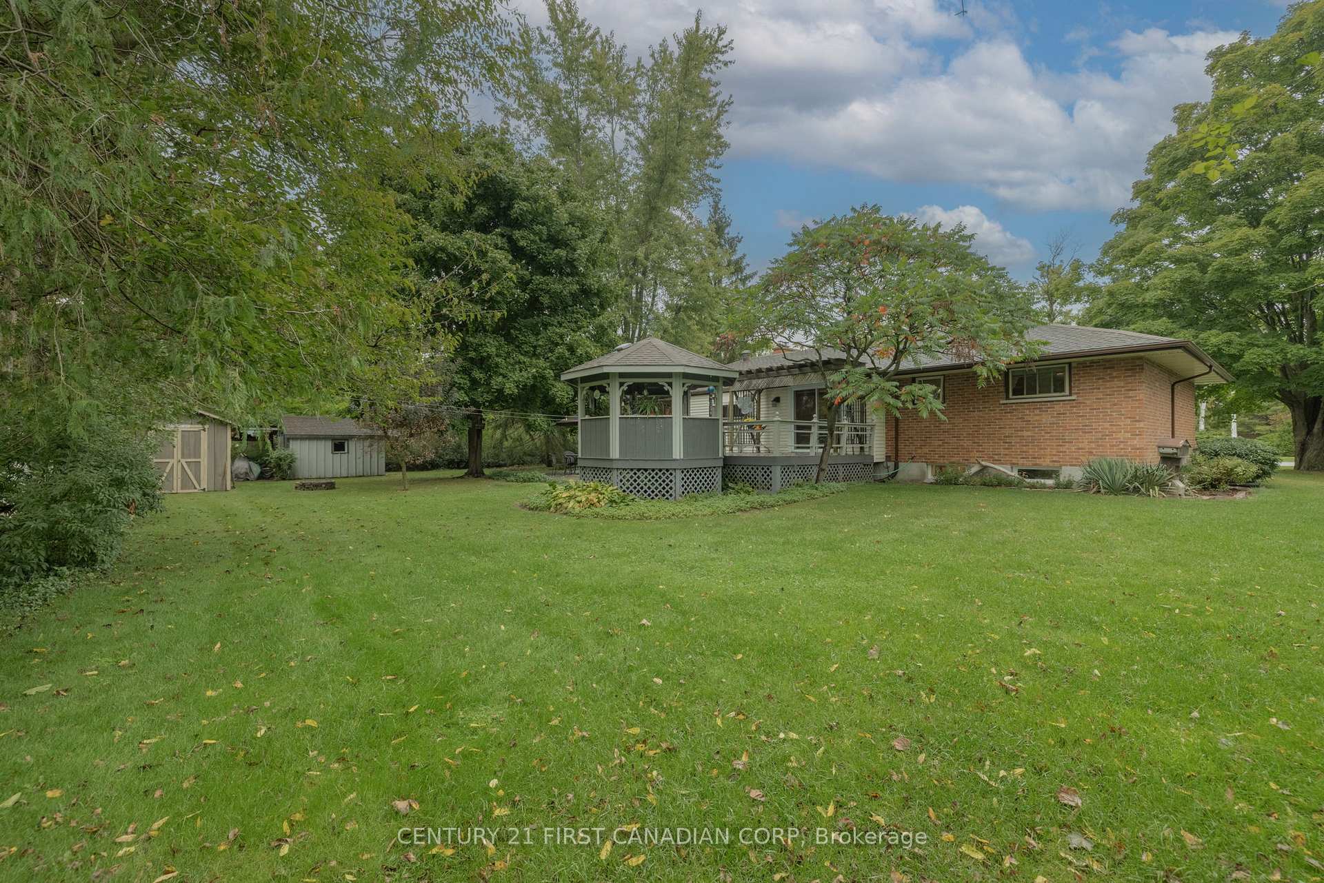 Photo 35 of 7 Currie Court, Middlesex Centre, Poplar Hill — HOMEH