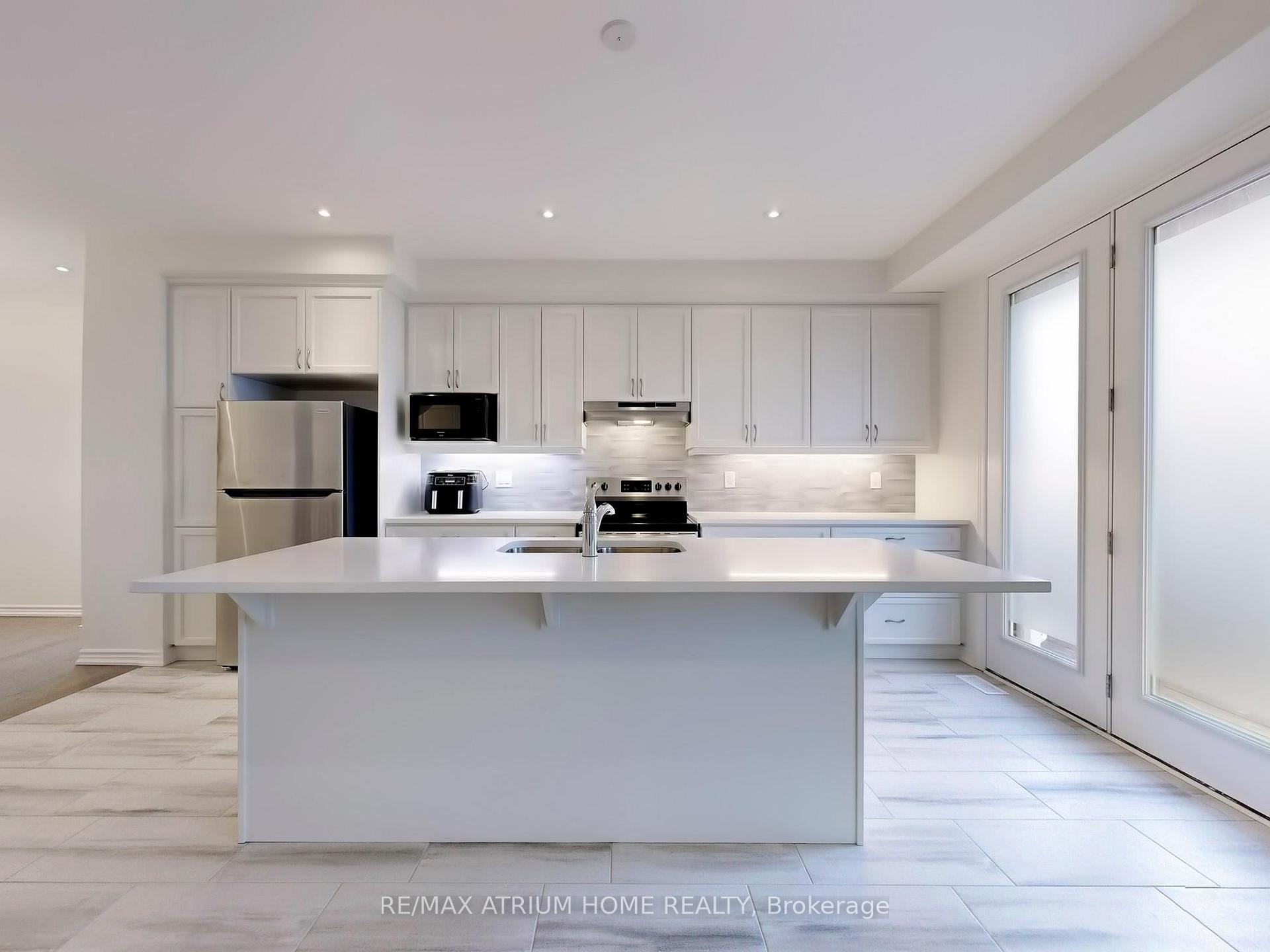 Photo 6 of 79 Therma Crescent, Markham, Victoria Square — HOMEH