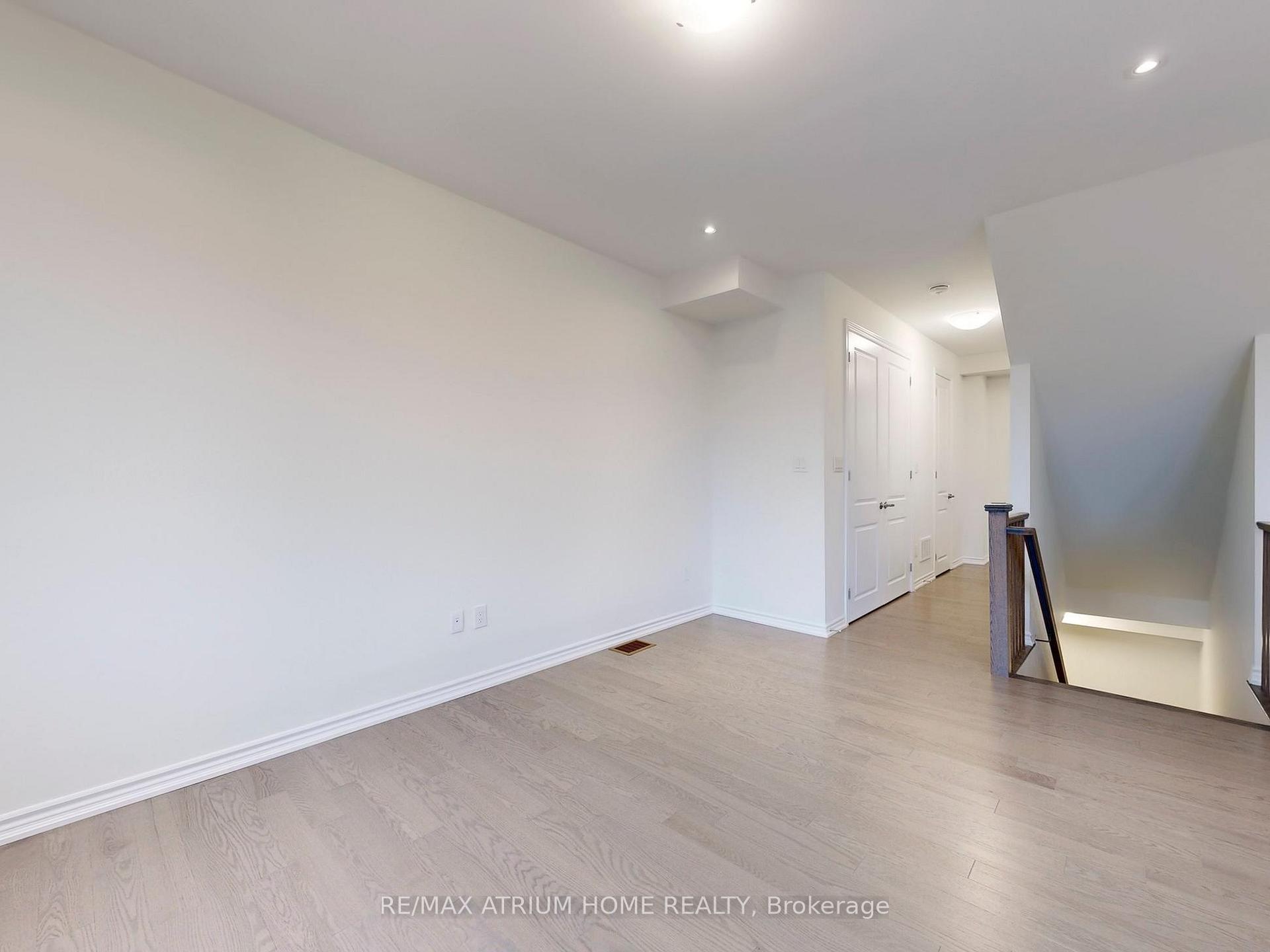 Photo 8 of 79 Therma Crescent, Markham, Victoria Square — HOMEH