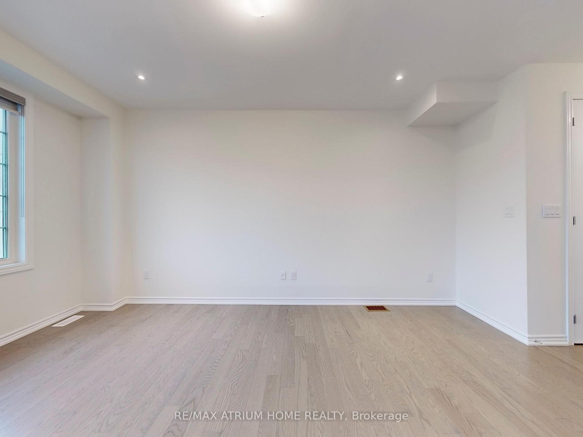 Photo 9 of 79 Therma Crescent, Markham, Victoria Square — HOMEH