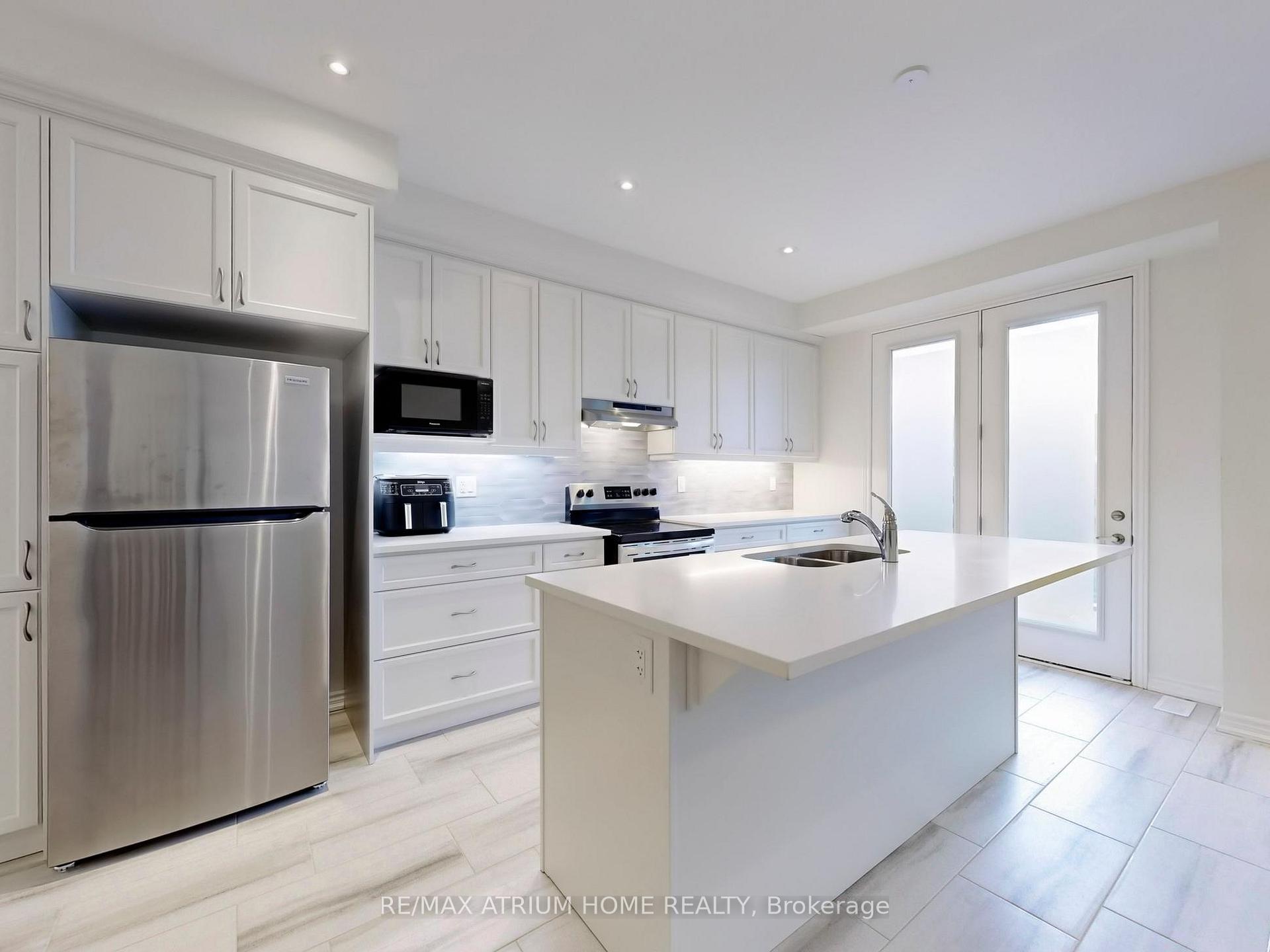 Photo 11 of 79 Therma Crescent, Markham, Victoria Square — HOMEH
