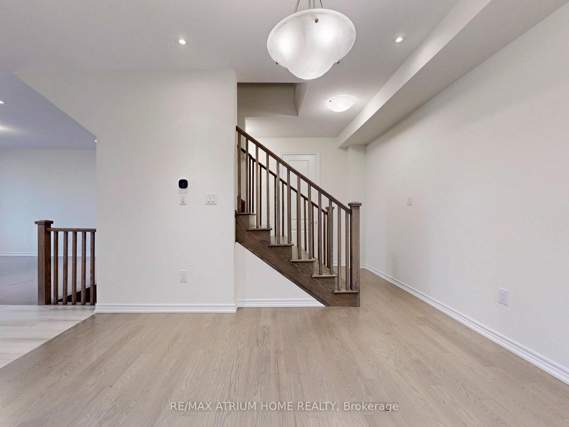 Photo 17 of 79 Therma Crescent, Markham, Victoria Square — HOMEH