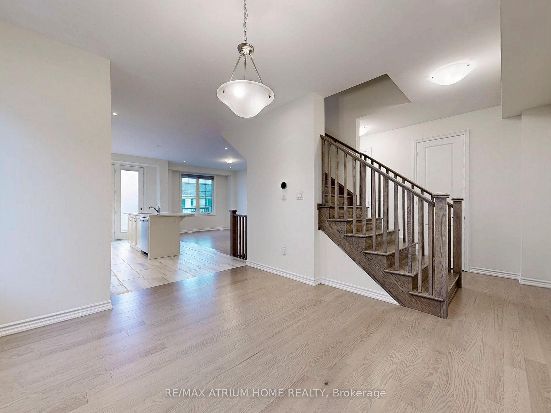 Photo 18 of 79 Therma Crescent, Markham, Victoria Square — HOMEH