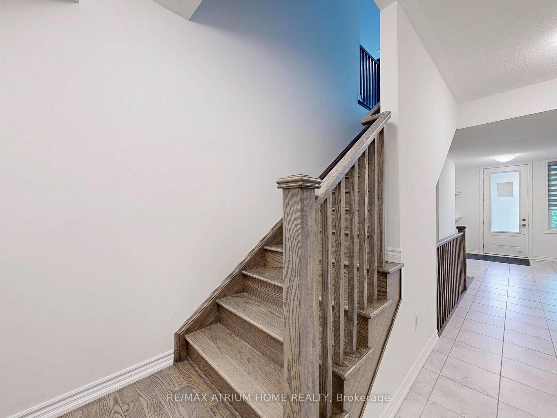 Photo 36 of 79 Therma Crescent, Markham, Victoria Square — HOMEH