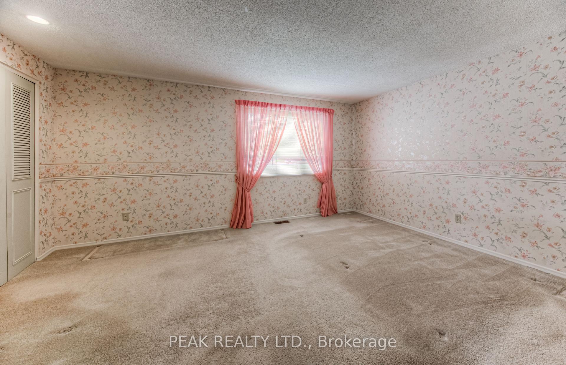 Photo 30 of 101 Blackwell Drive, Kitchener — HOMEH
