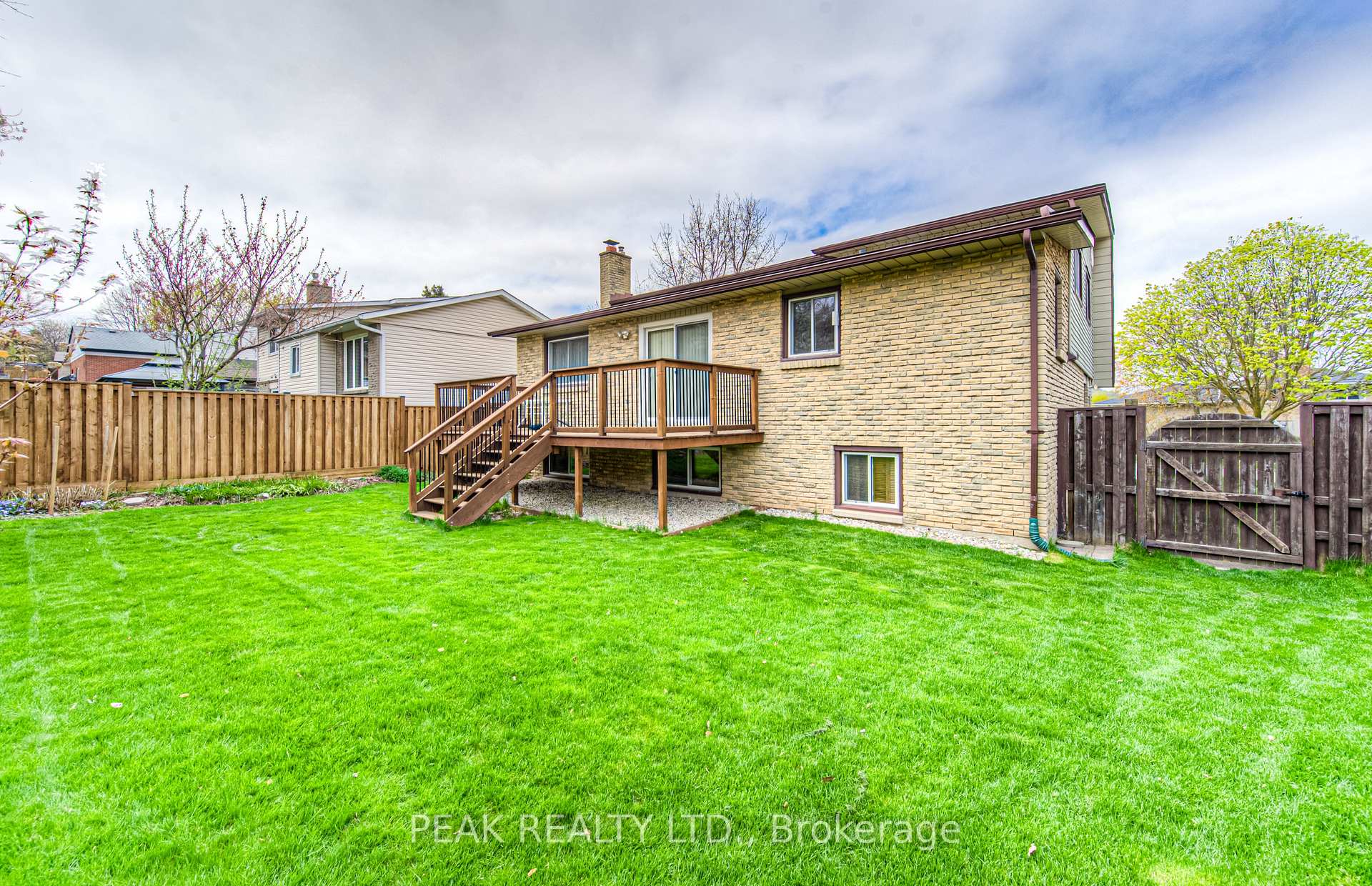 Photo 40 of 101 Blackwell Drive, Kitchener — HOMEH