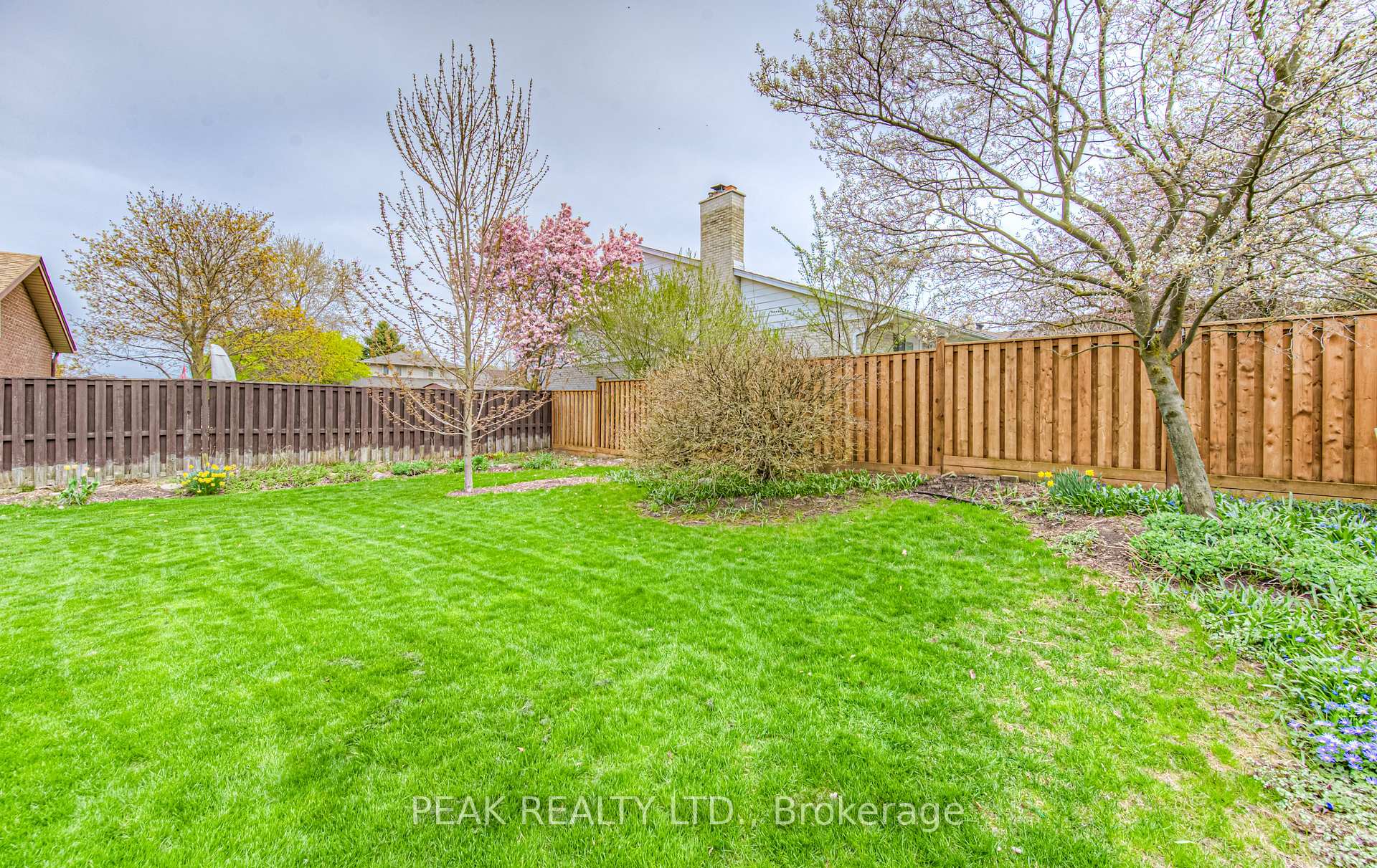 Photo 43 of 101 Blackwell Drive, Kitchener — HOMEH